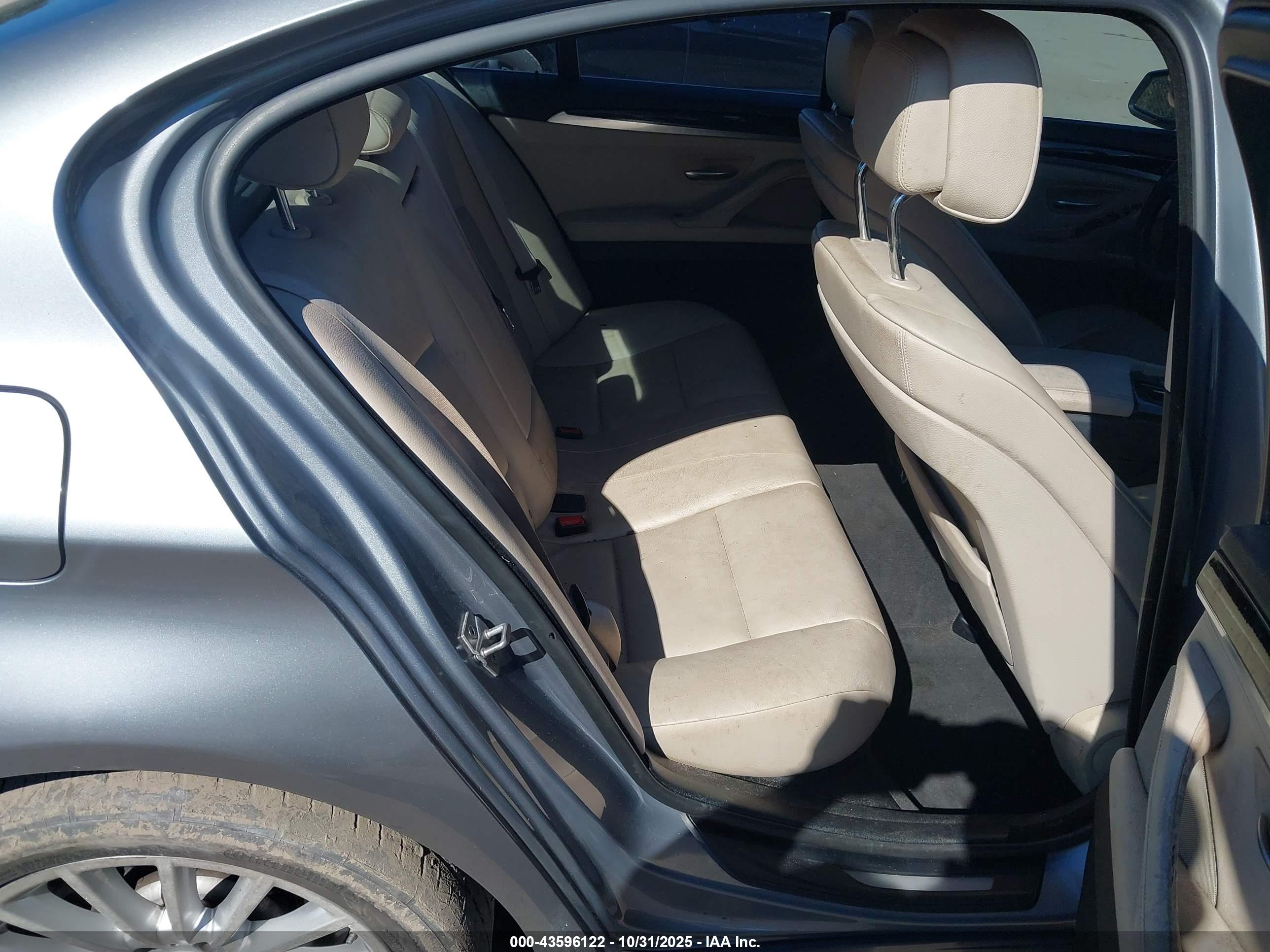 BMW 535I image 8
