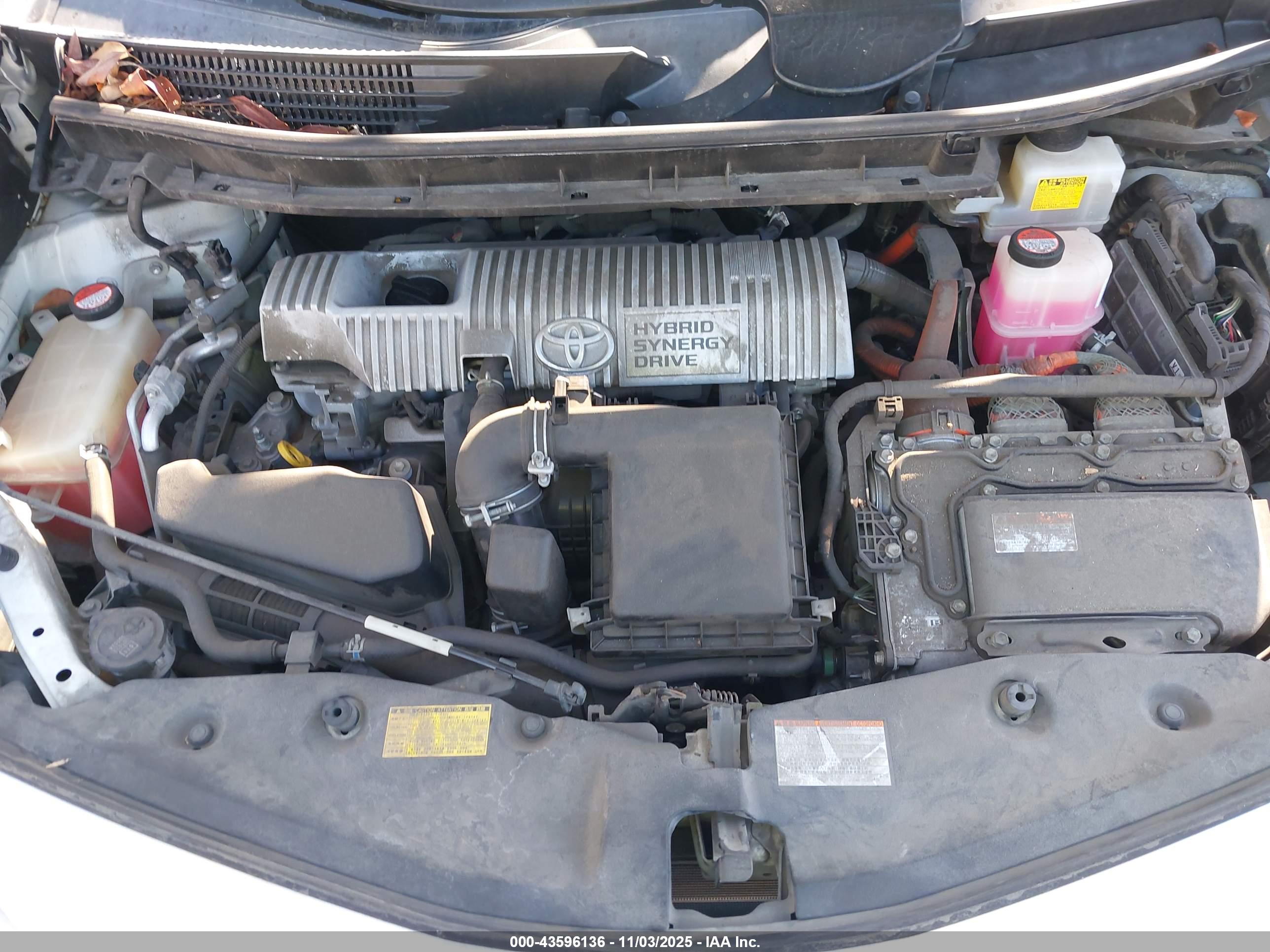 TOYOTA PRIUS image 10