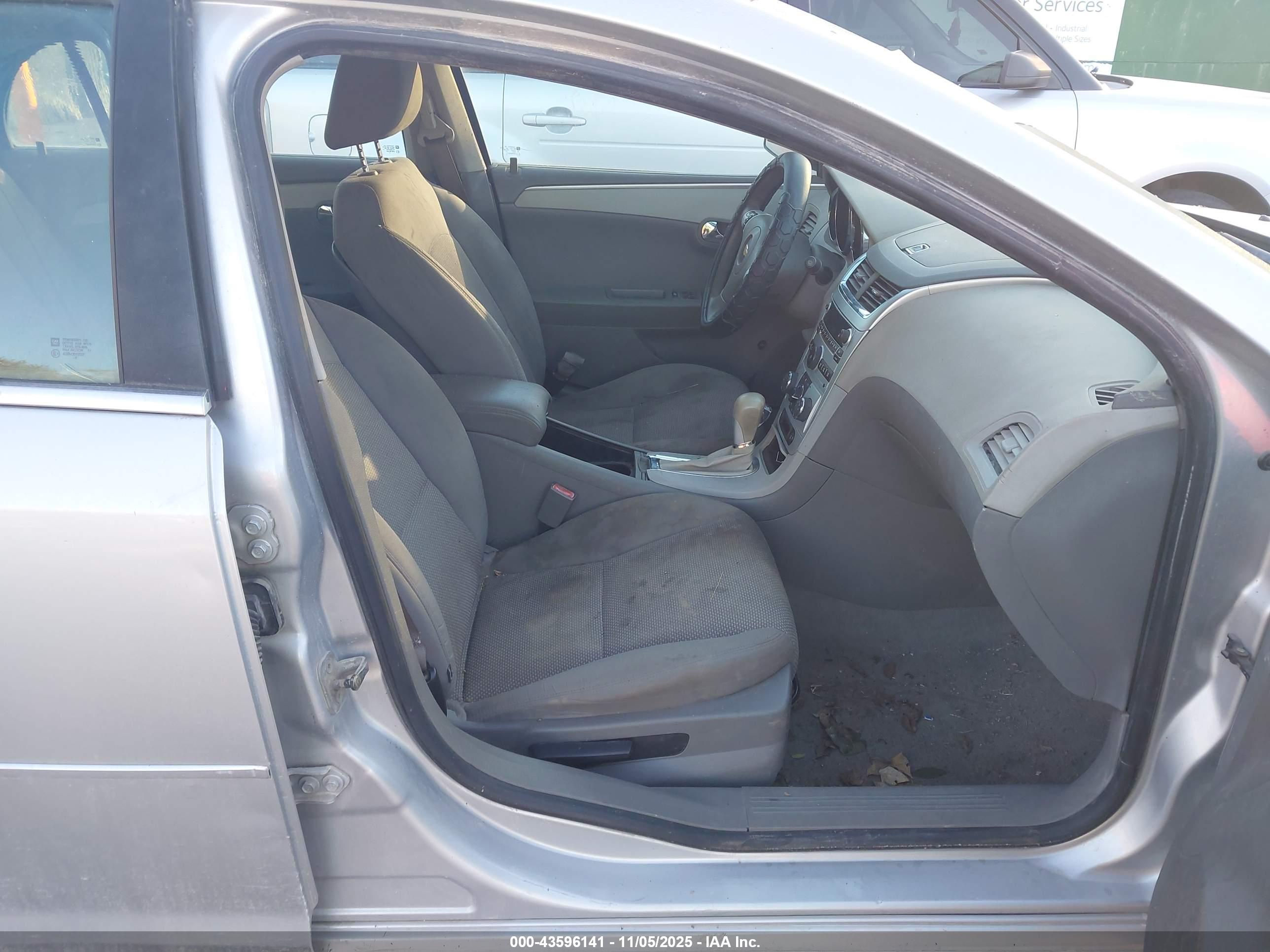 CHEVROLET MALIBU image 5