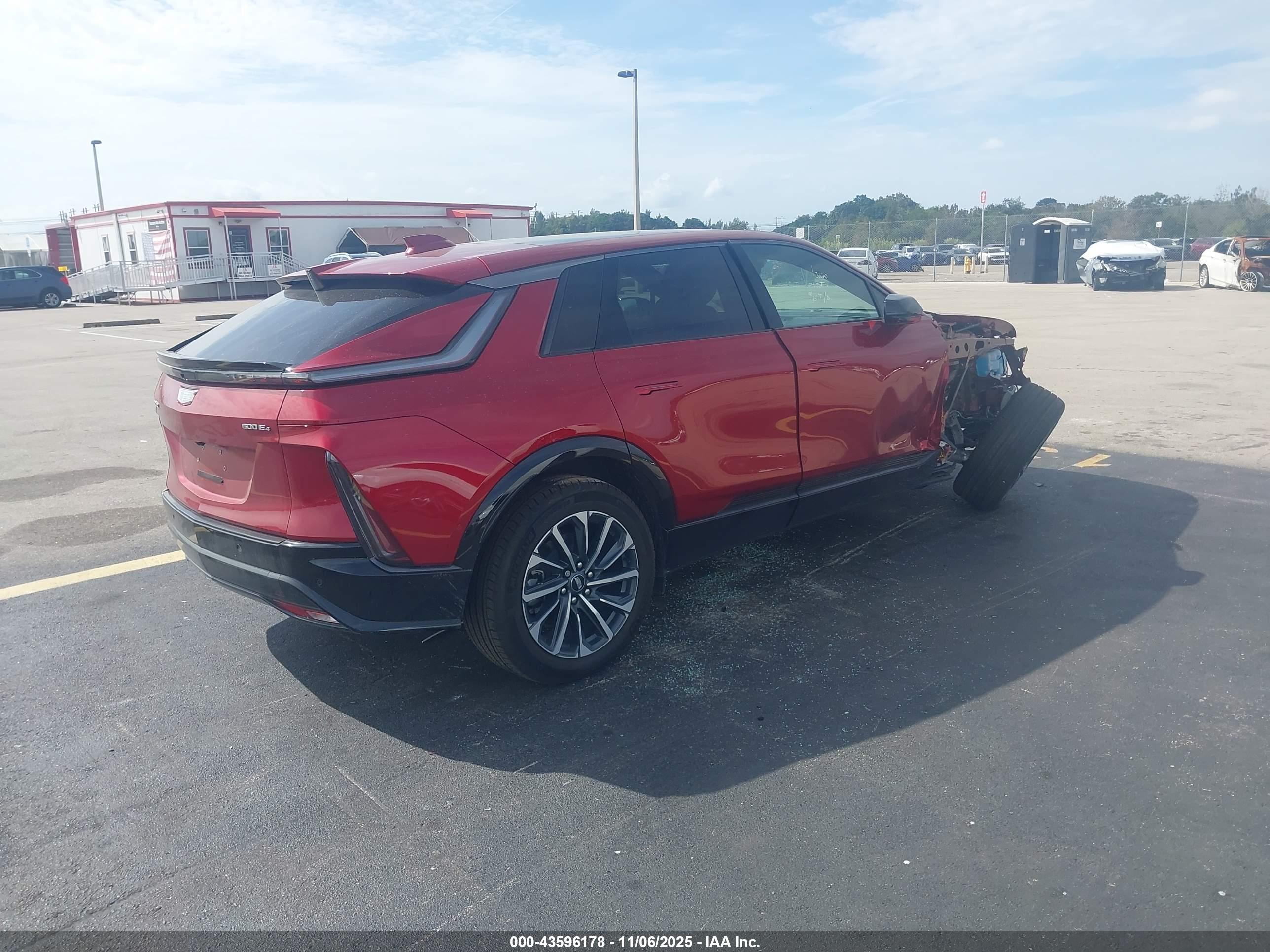 CADILLAC LYRIQ image 4