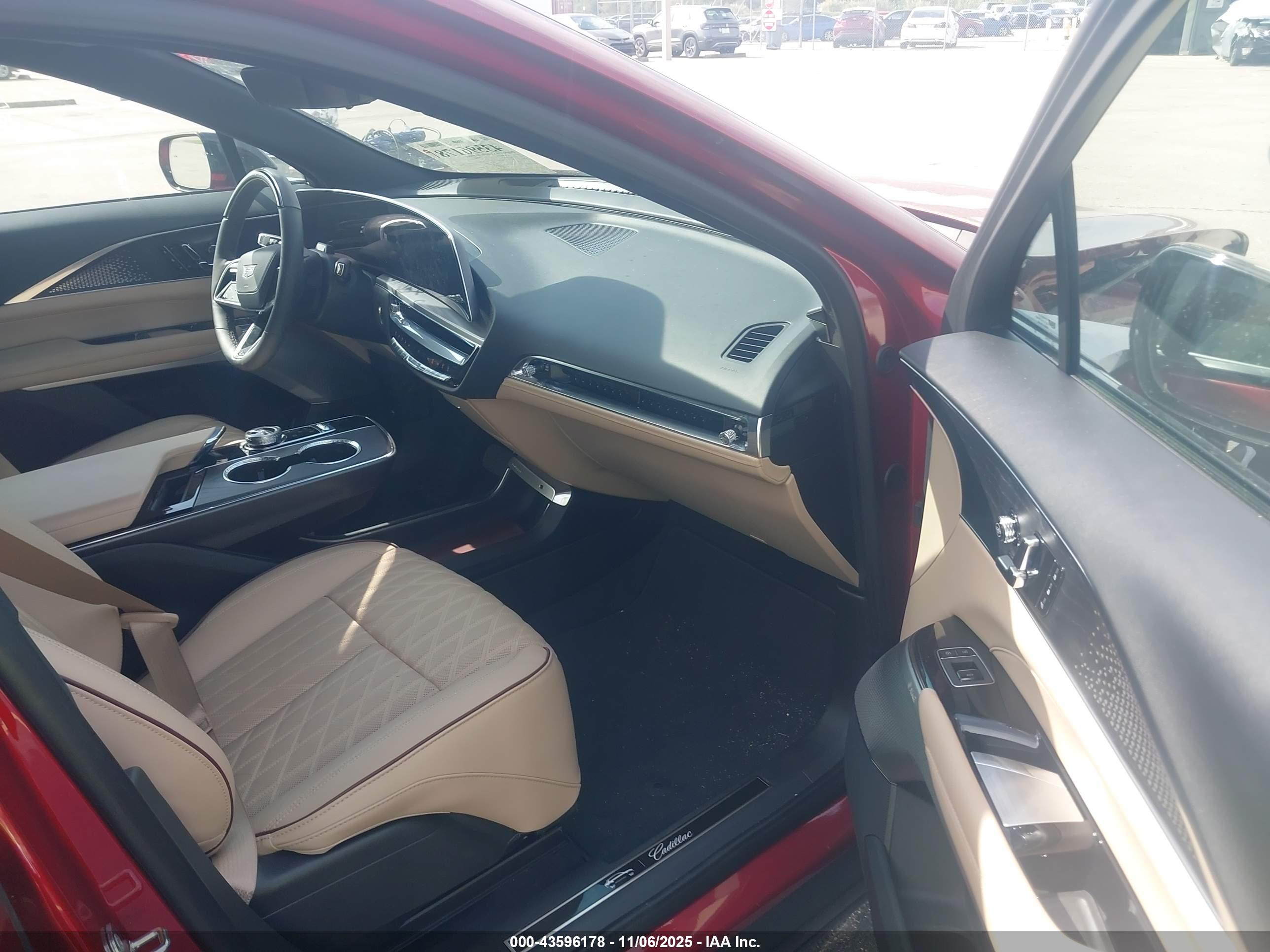 CADILLAC LYRIQ image 5