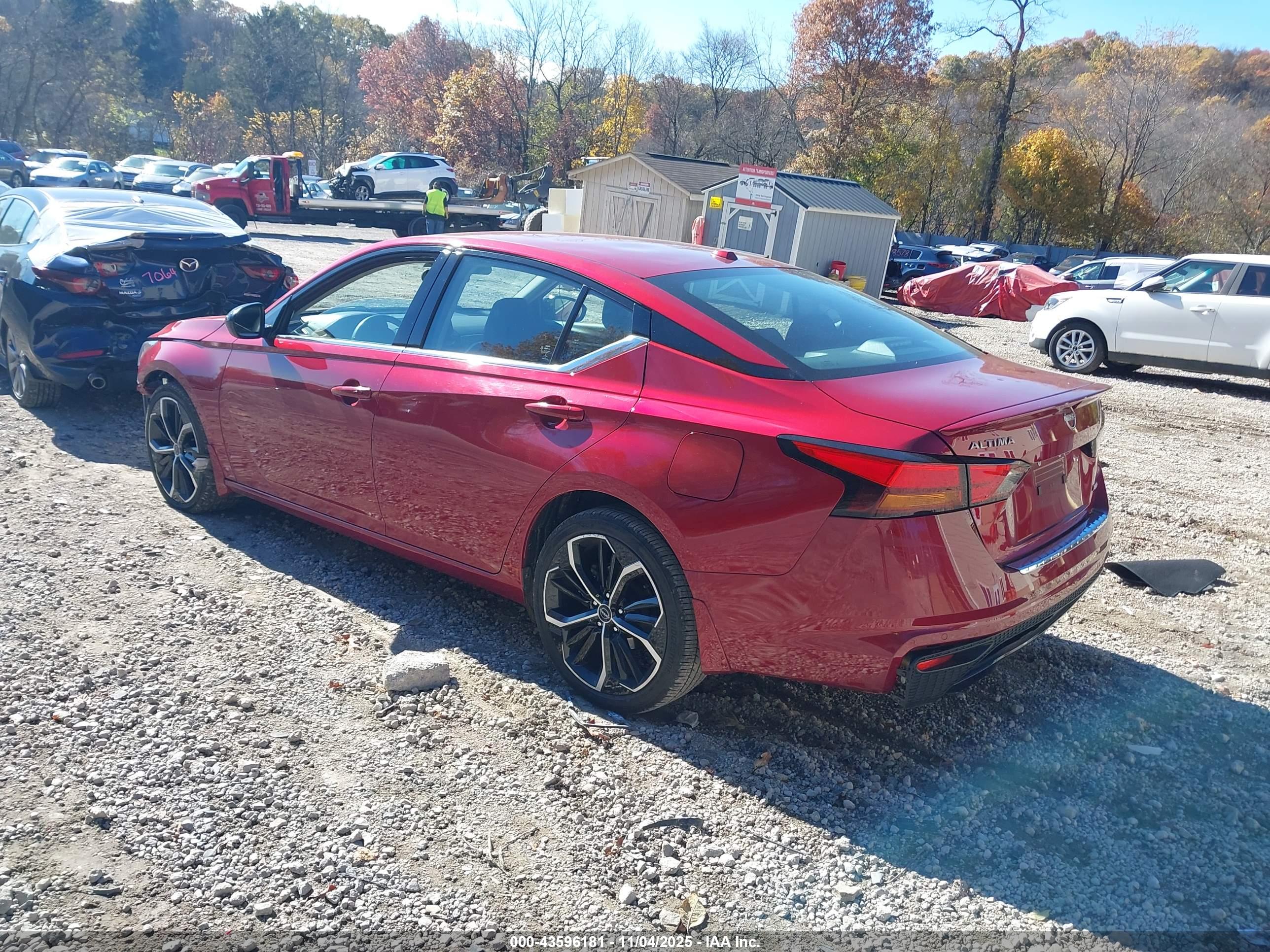 NISSAN ALTIMA image 3