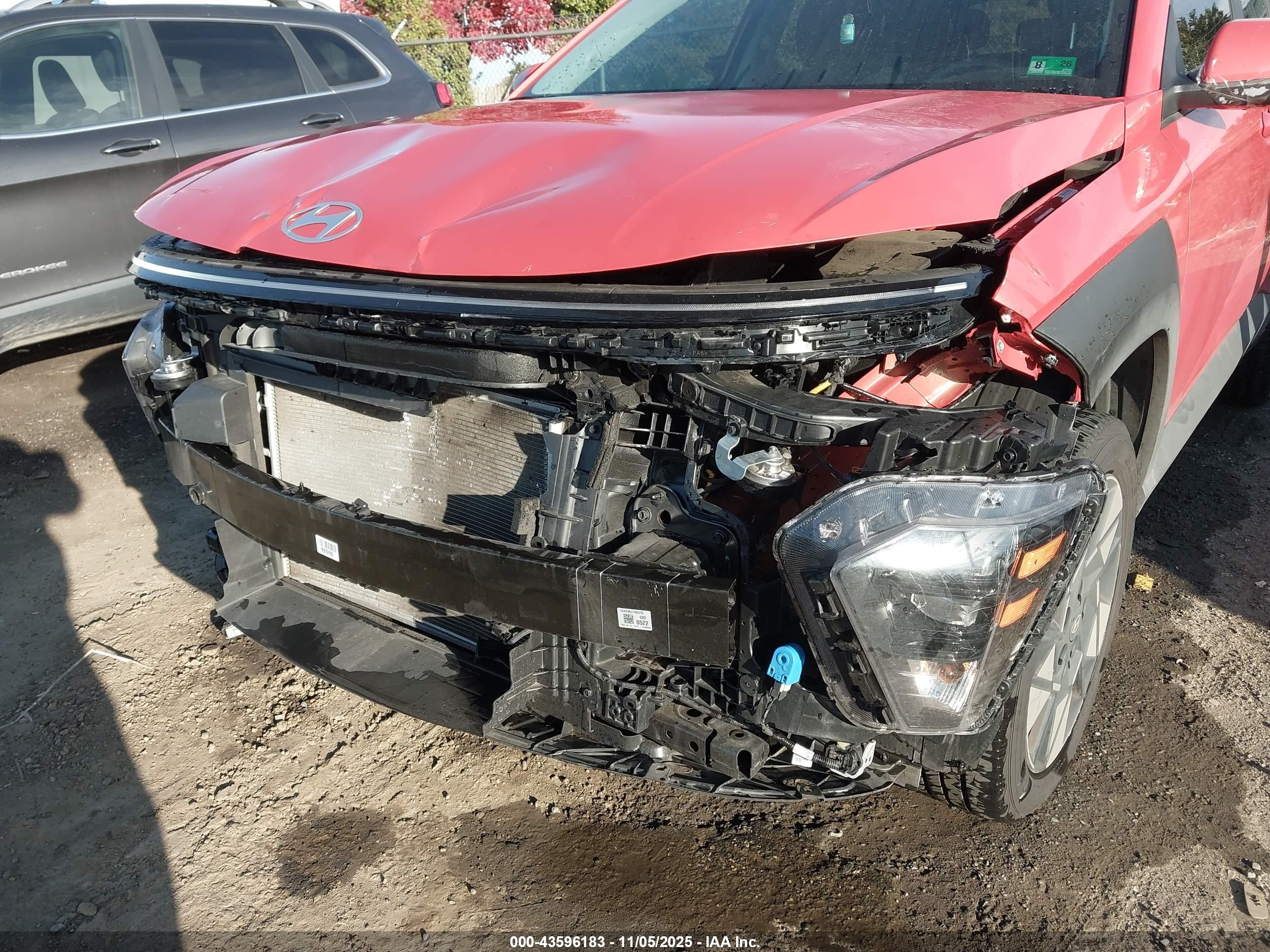 HYUNDAI KONA image 6