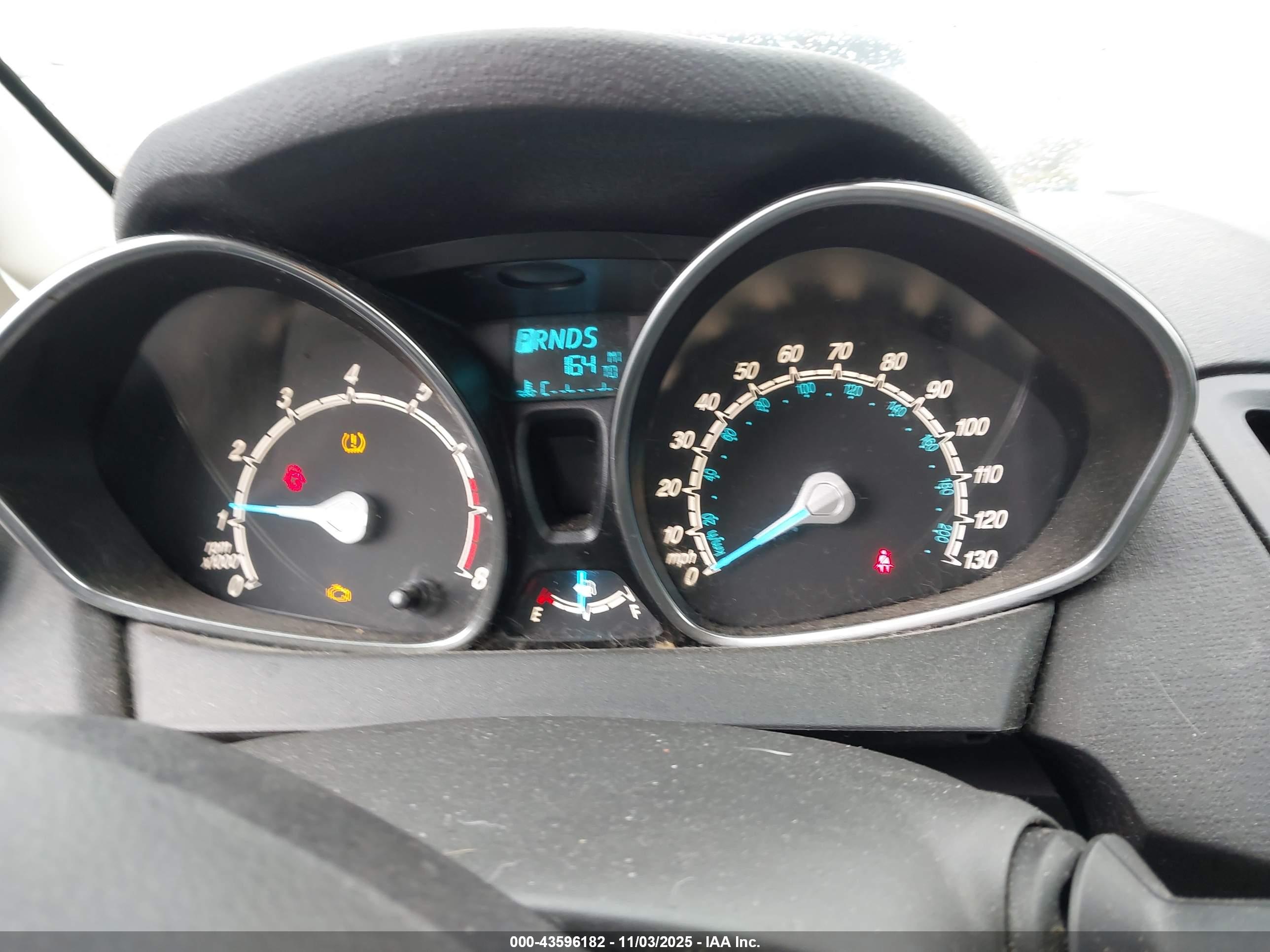 FORD FIESTA image 7