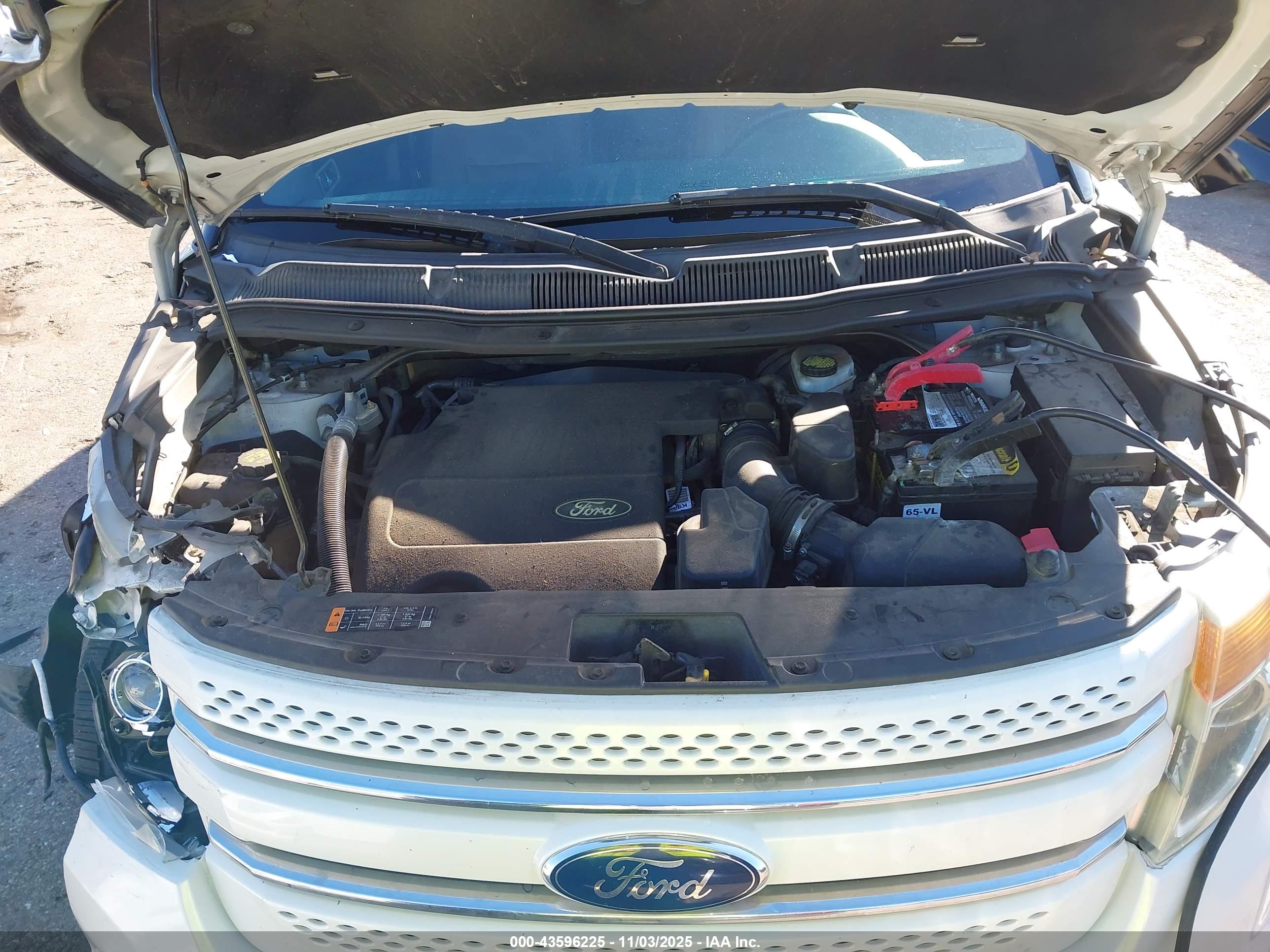 FORD EXPLORER image 10