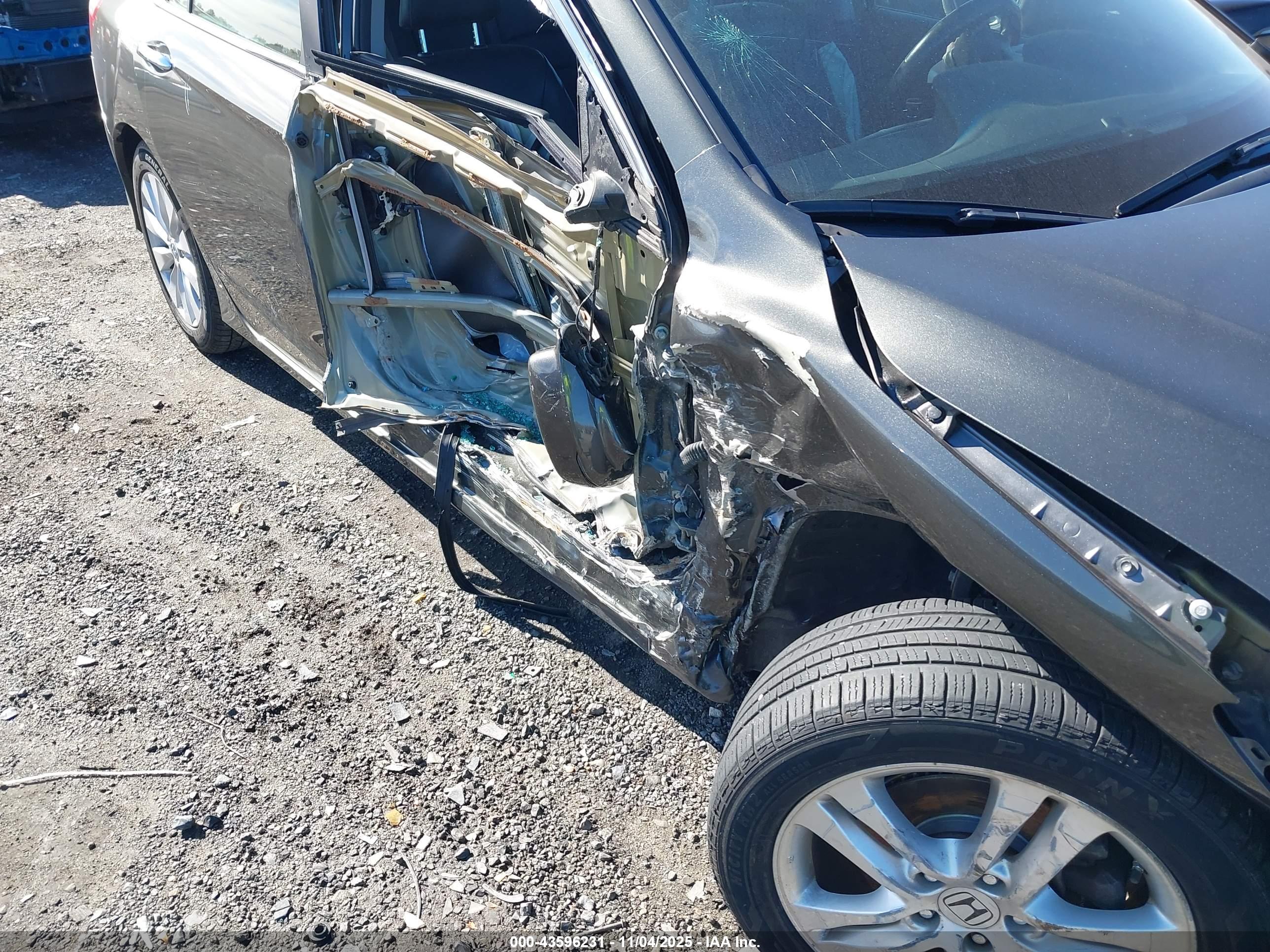 HONDA ACCORD image 6