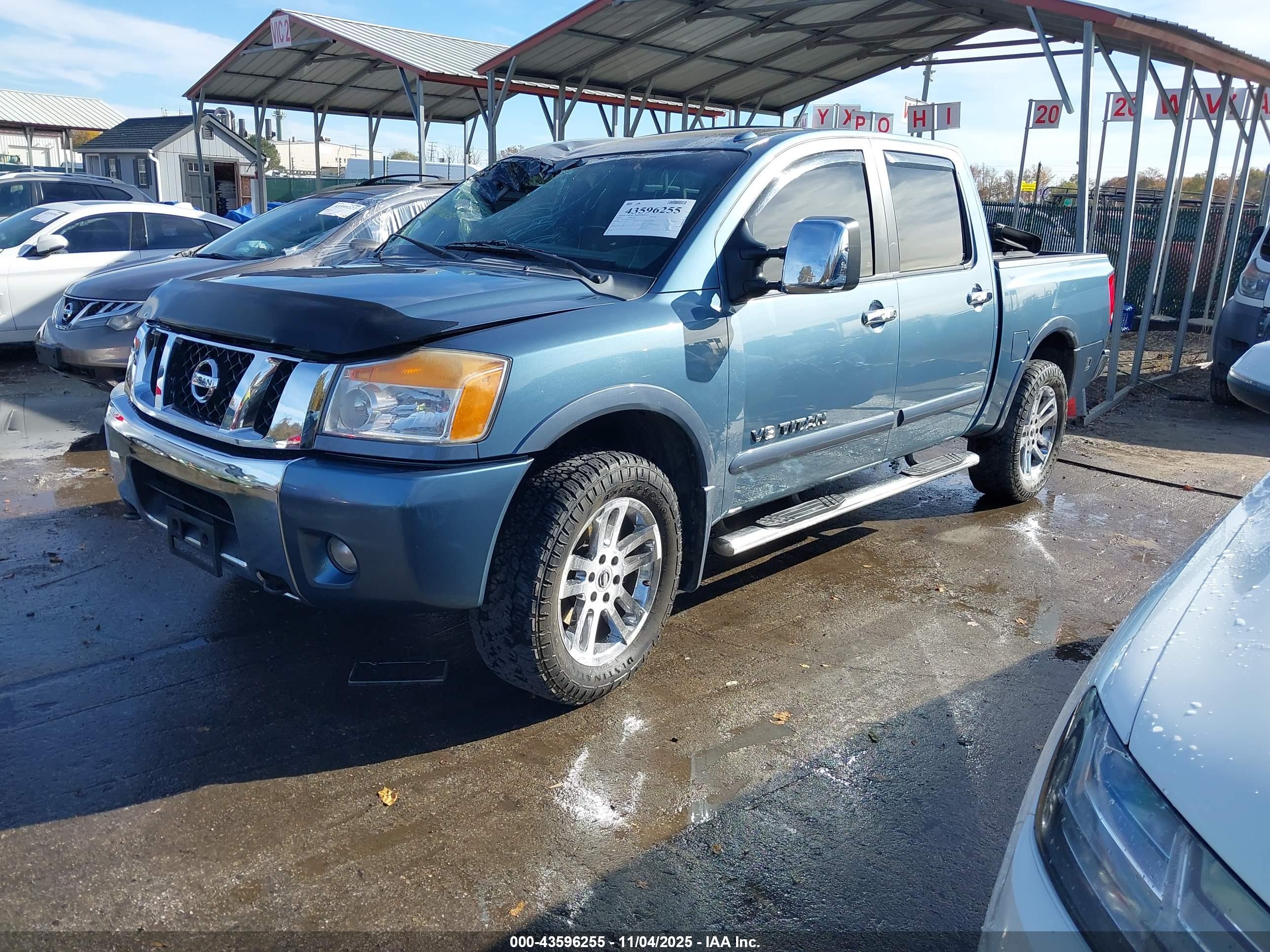 NISSAN TITAN image 2
