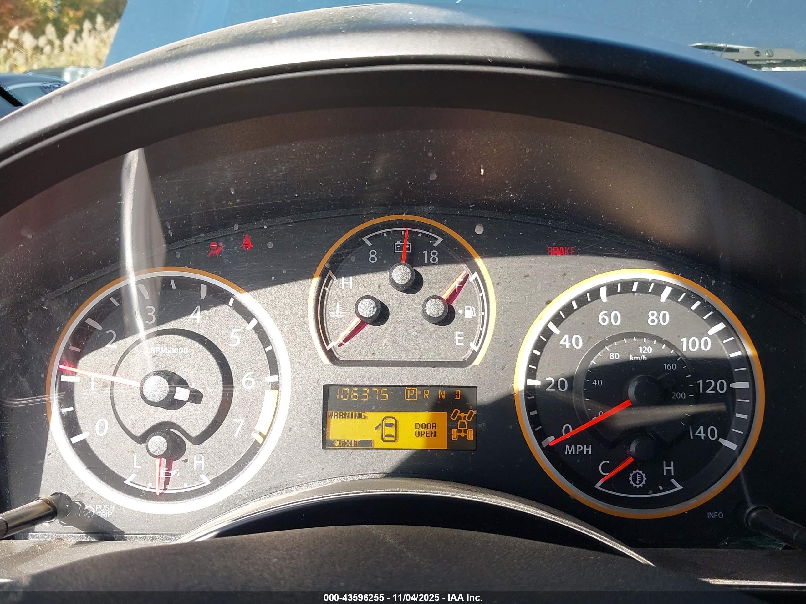 NISSAN TITAN image 7