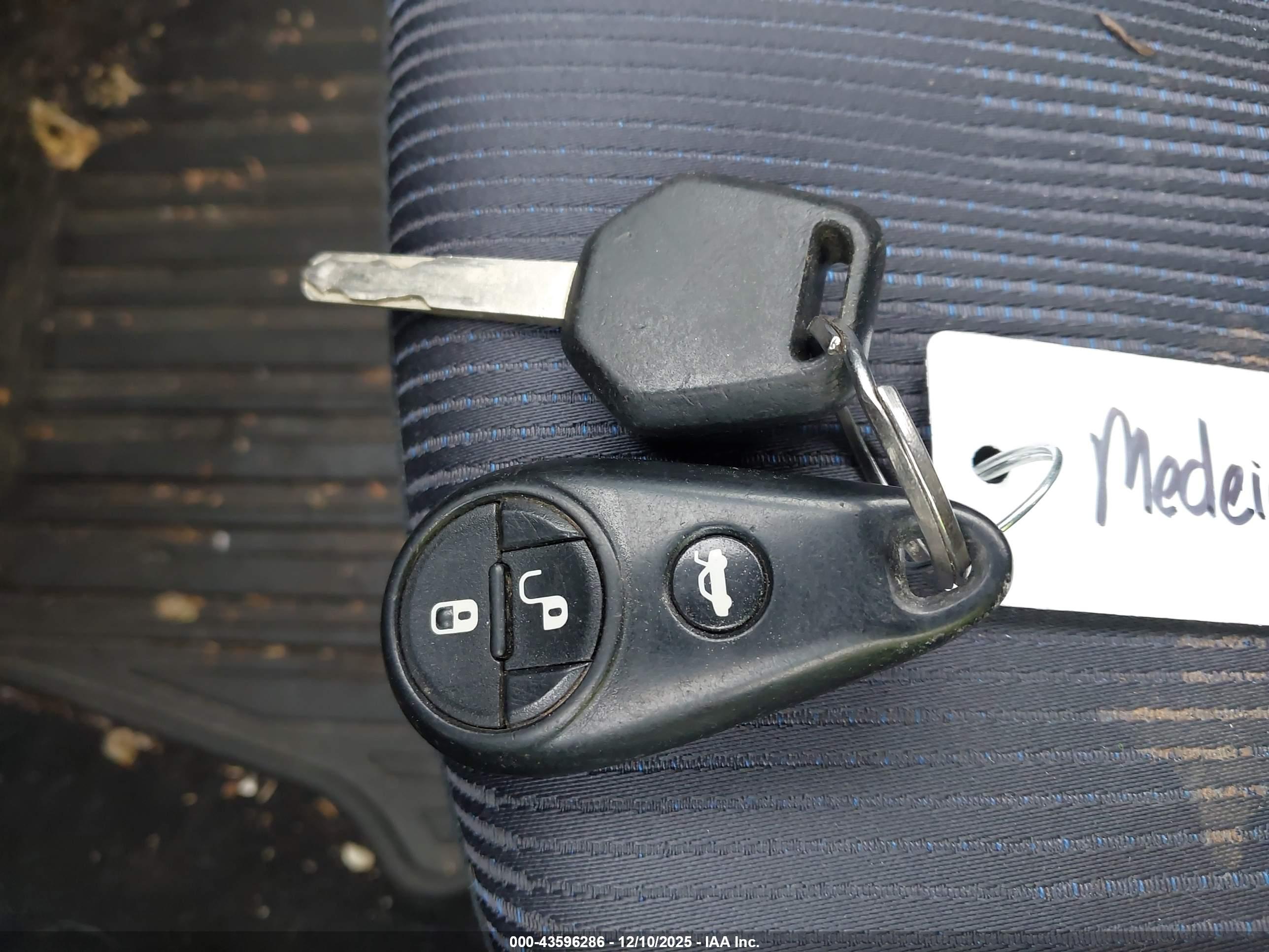 SUBARU FORESTER image 11