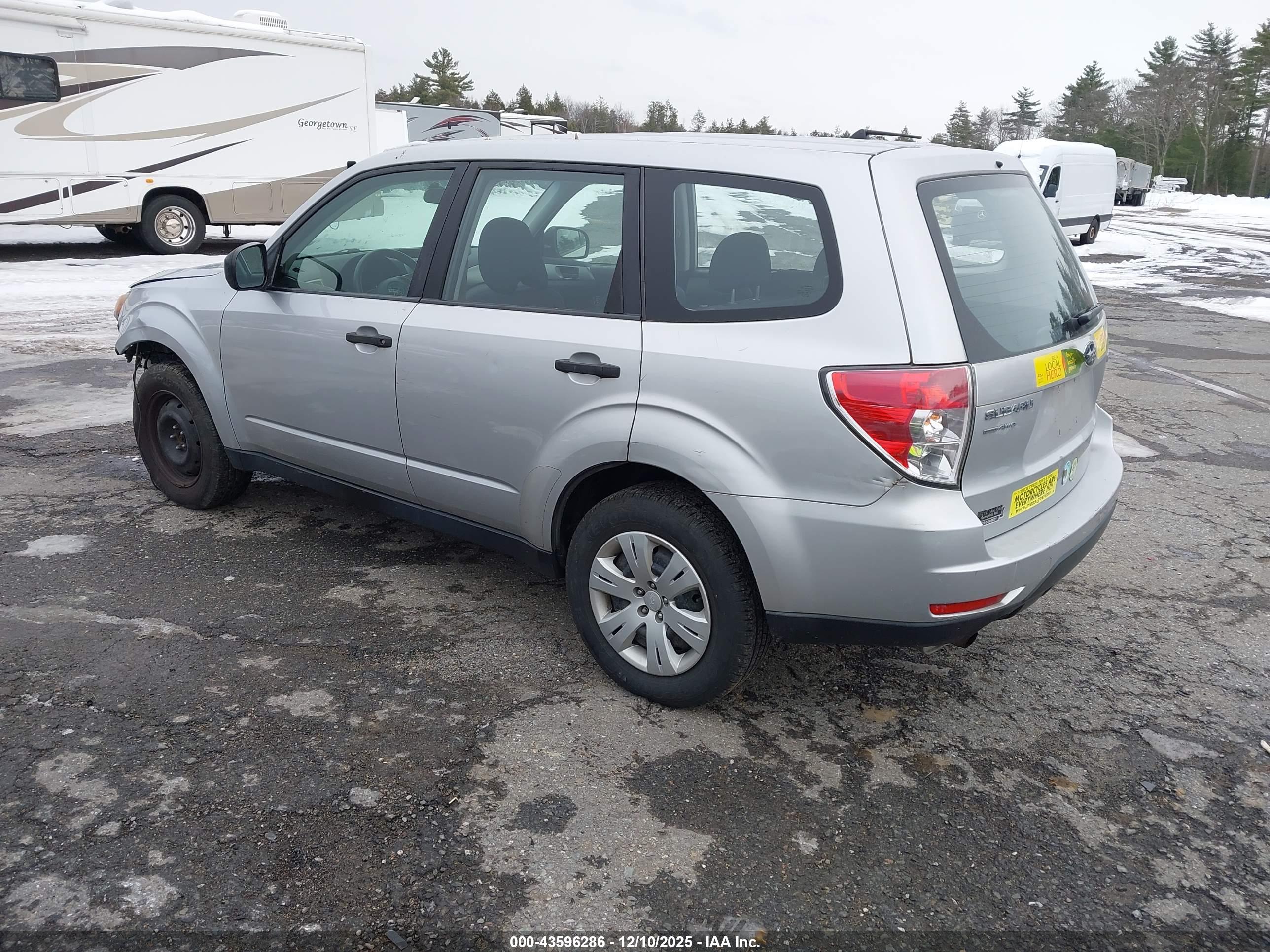 SUBARU FORESTER image 3
