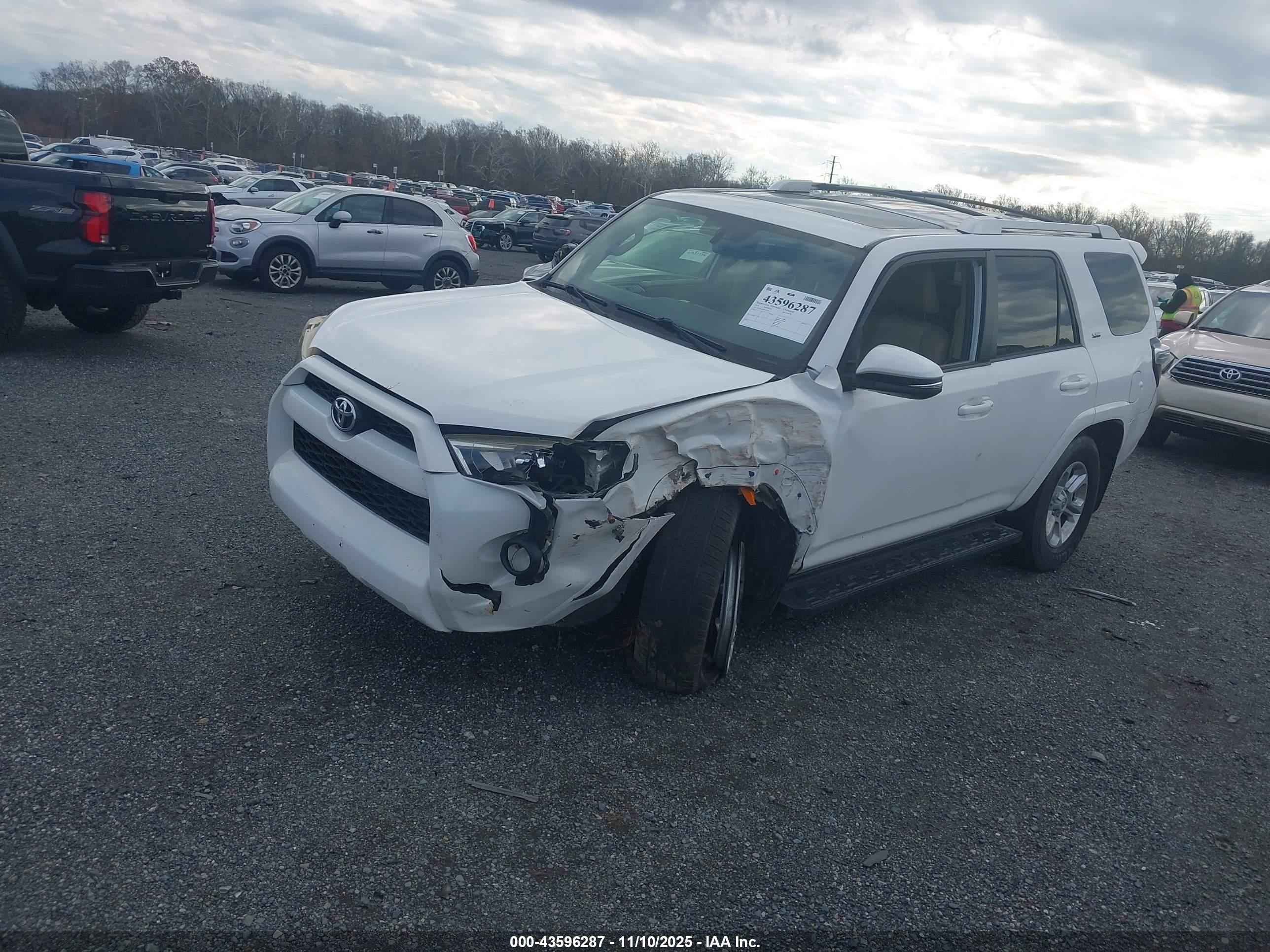 TOYOTA 4RUNNER image 2