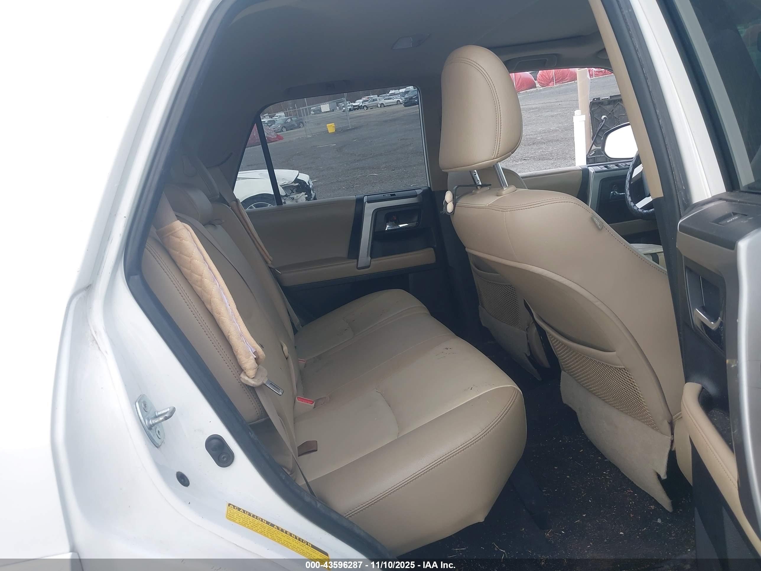 TOYOTA 4RUNNER image 8