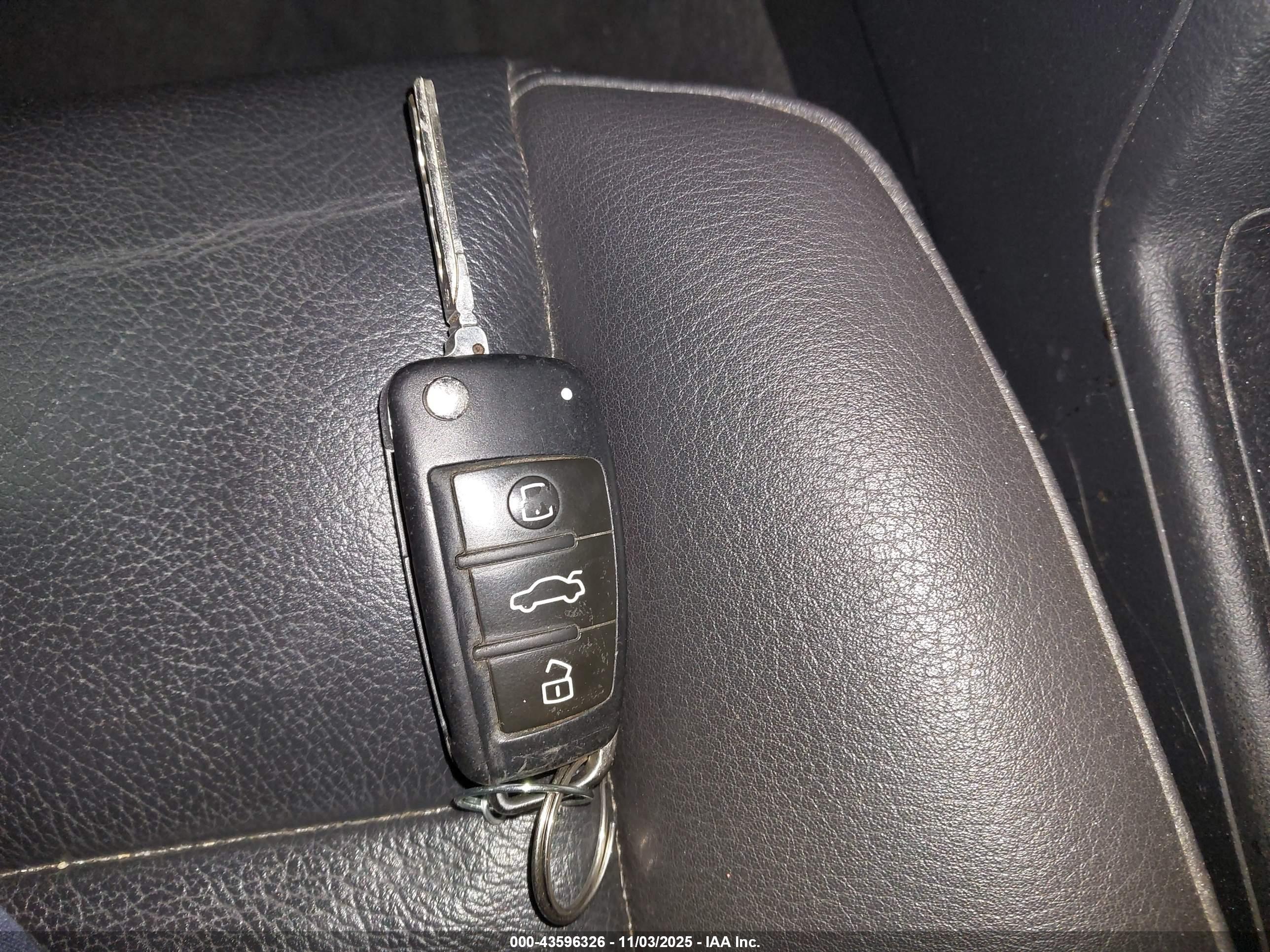 AUDI A4 image 11