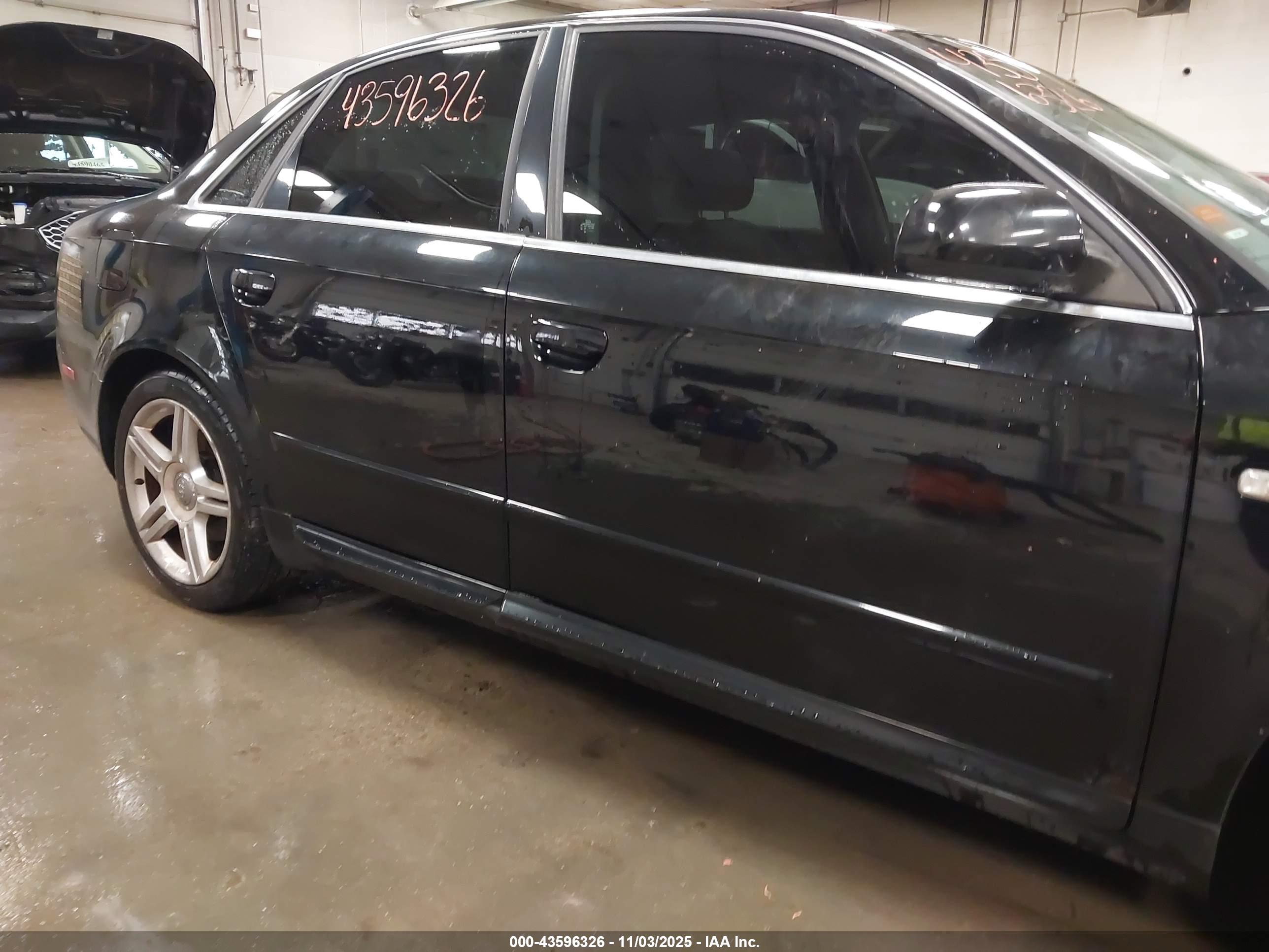 AUDI A4 image 6