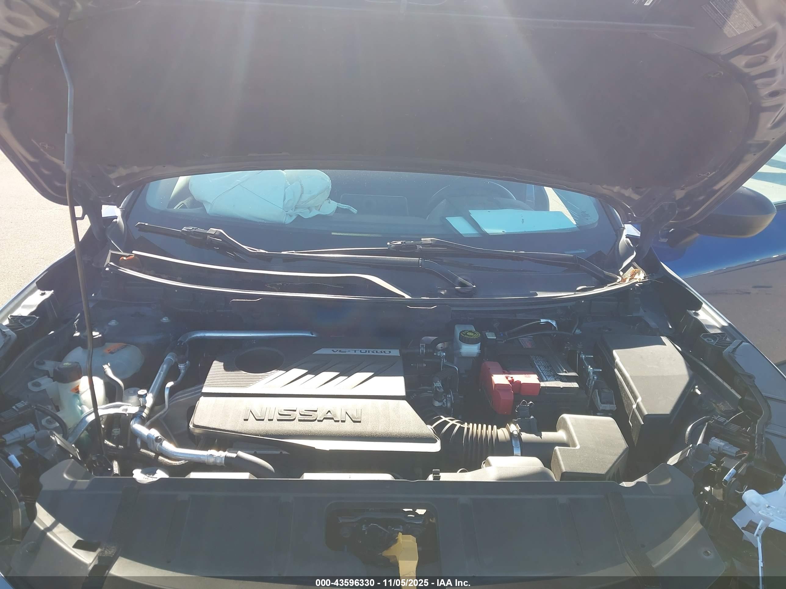 NISSAN ROGUE image 10