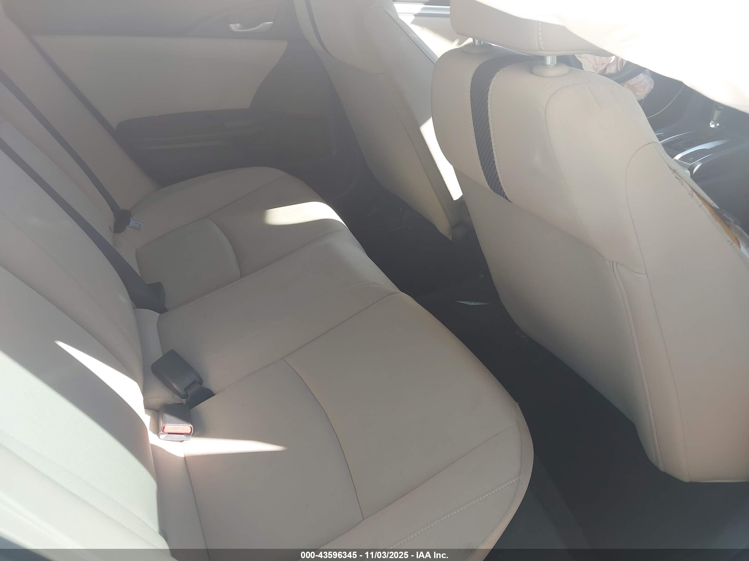 HONDA CIVIC image 8