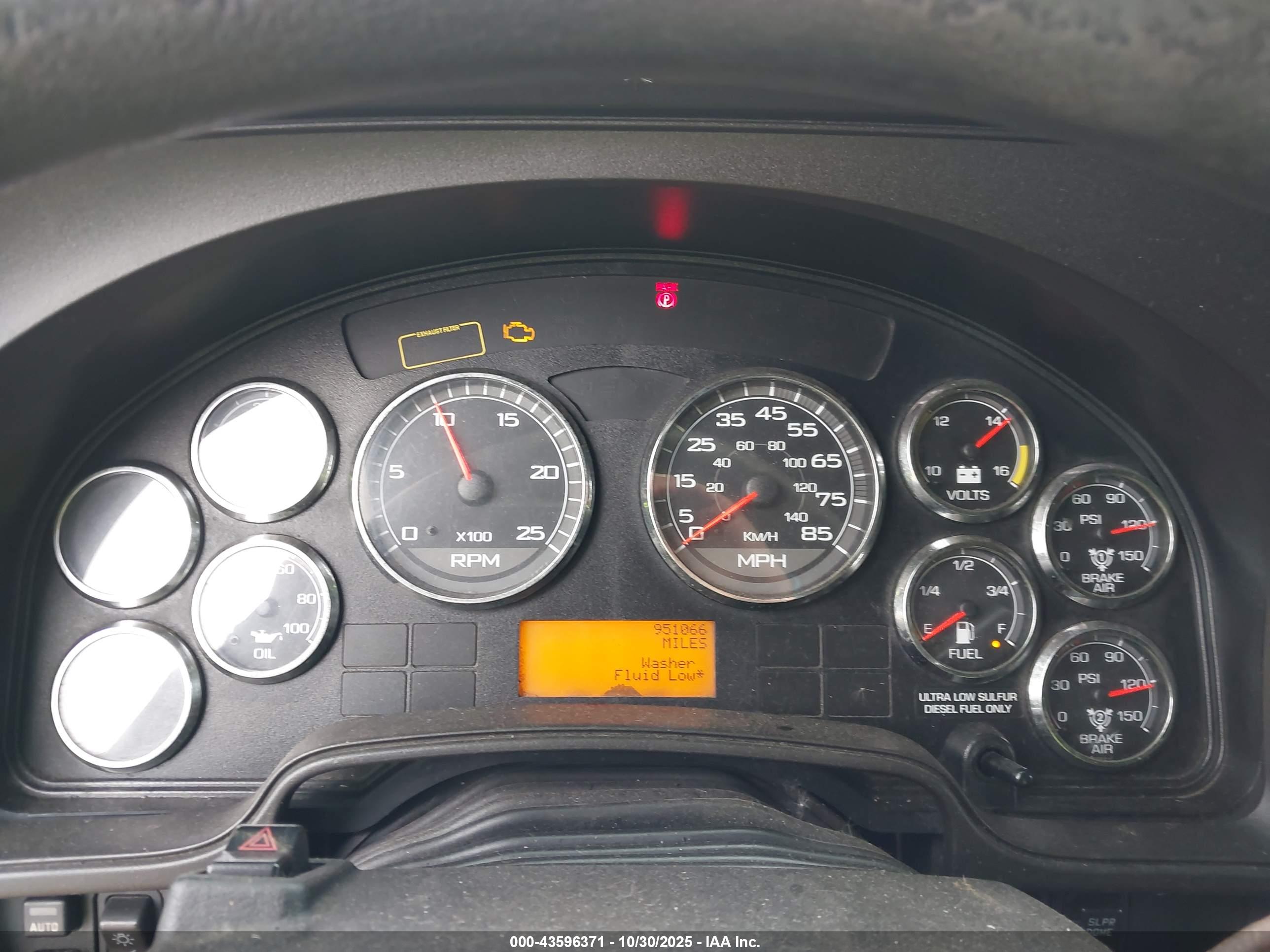 INTERNATIONAL PROSTAR image 6
