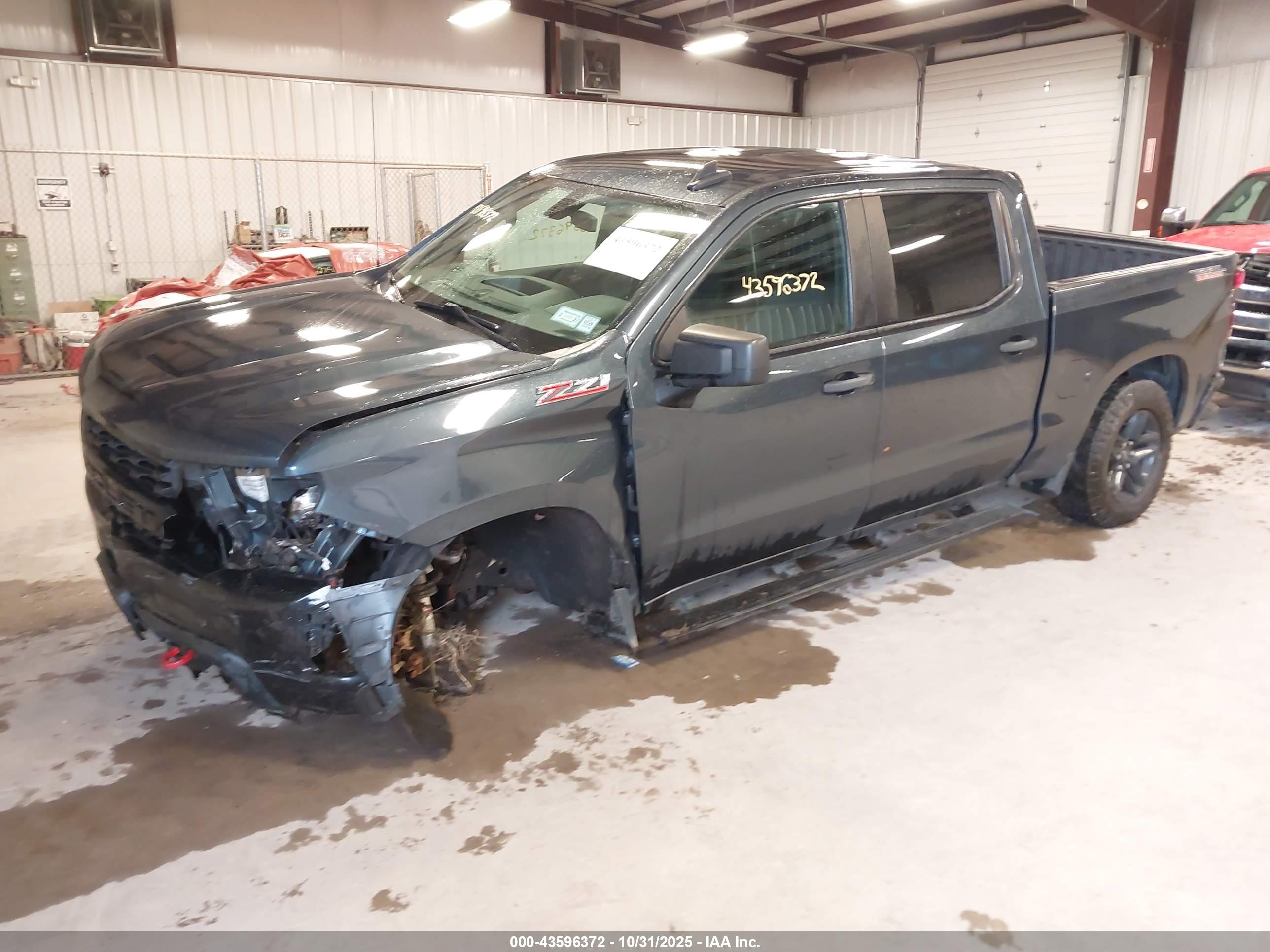 CHEVROLET SILVERADO image 2