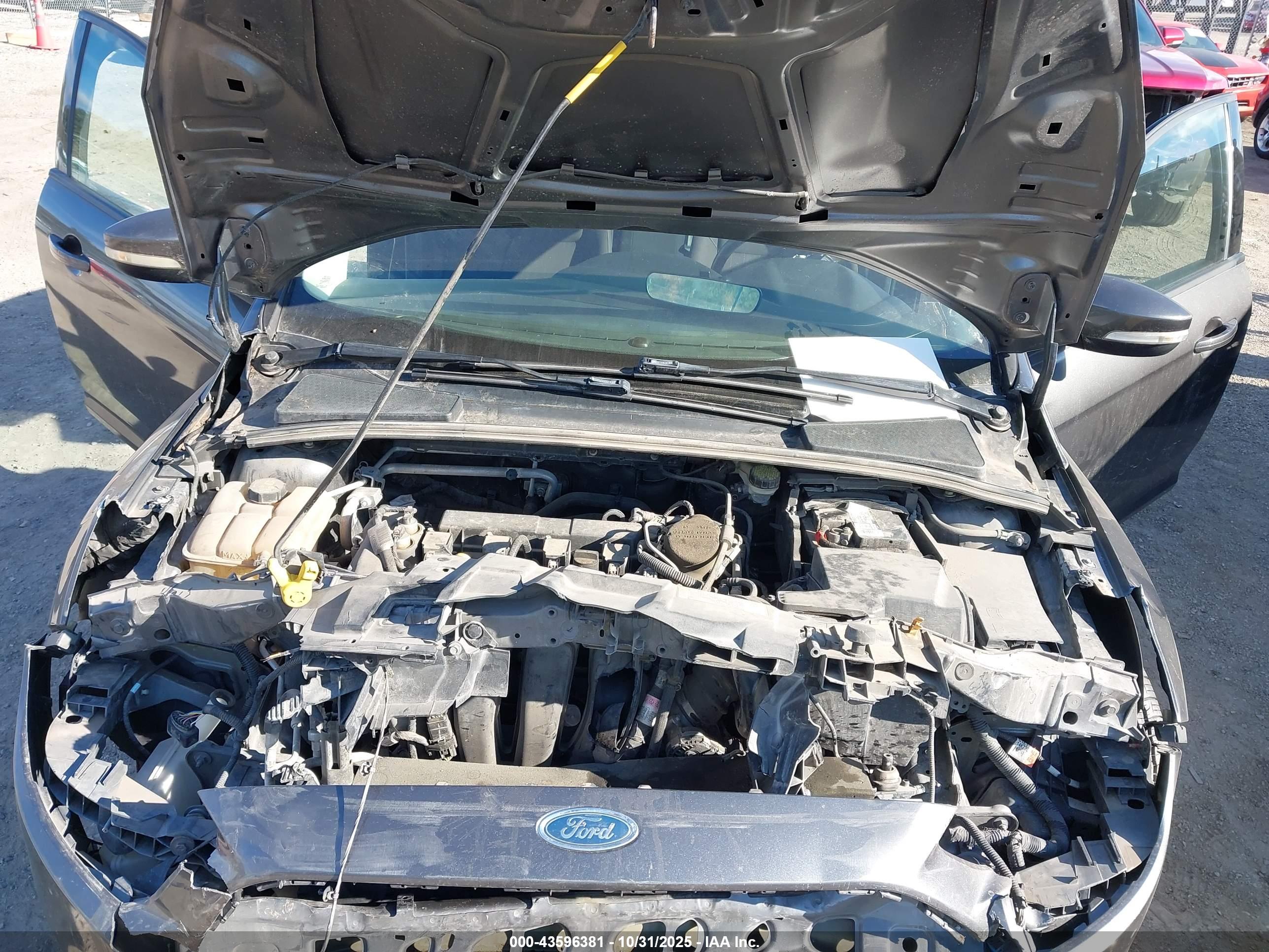 FORD FOCUS image 10