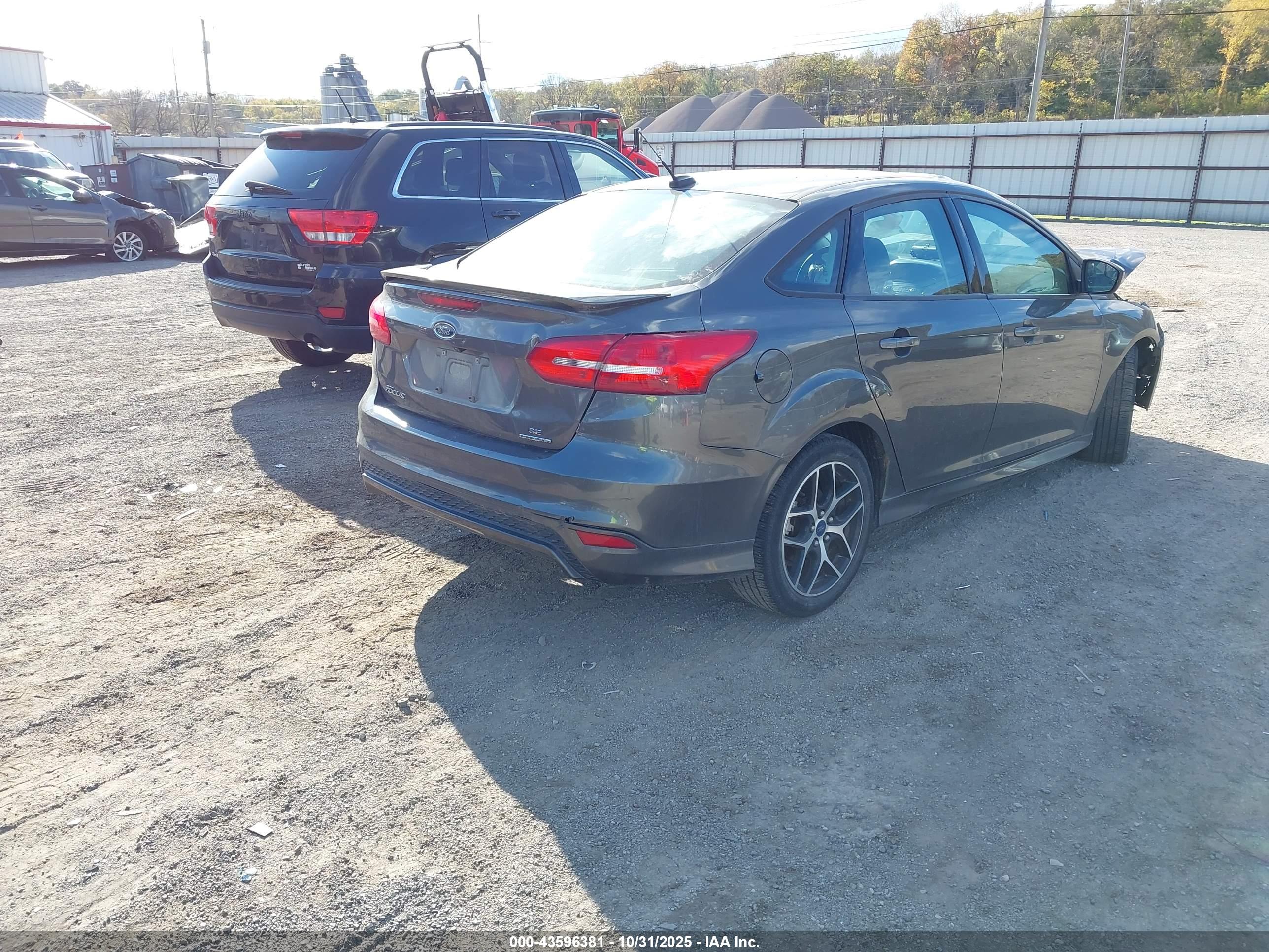 FORD FOCUS image 4