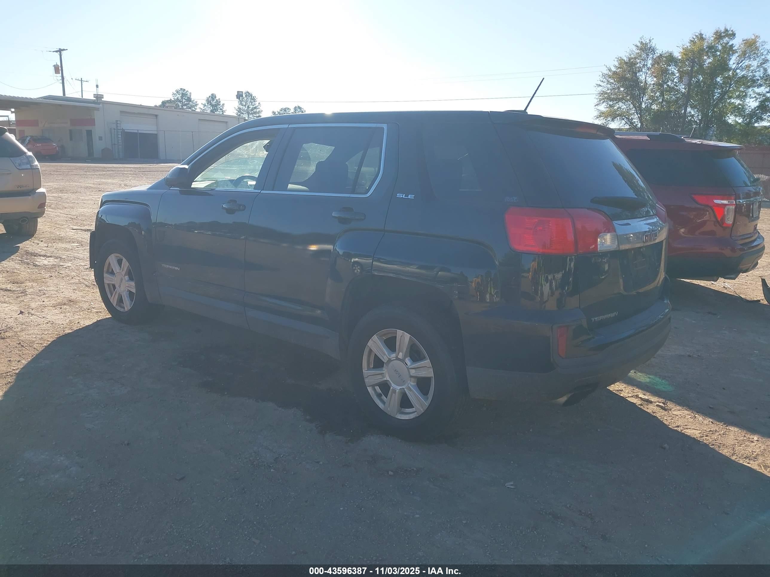 GMC TERRAIN image 3