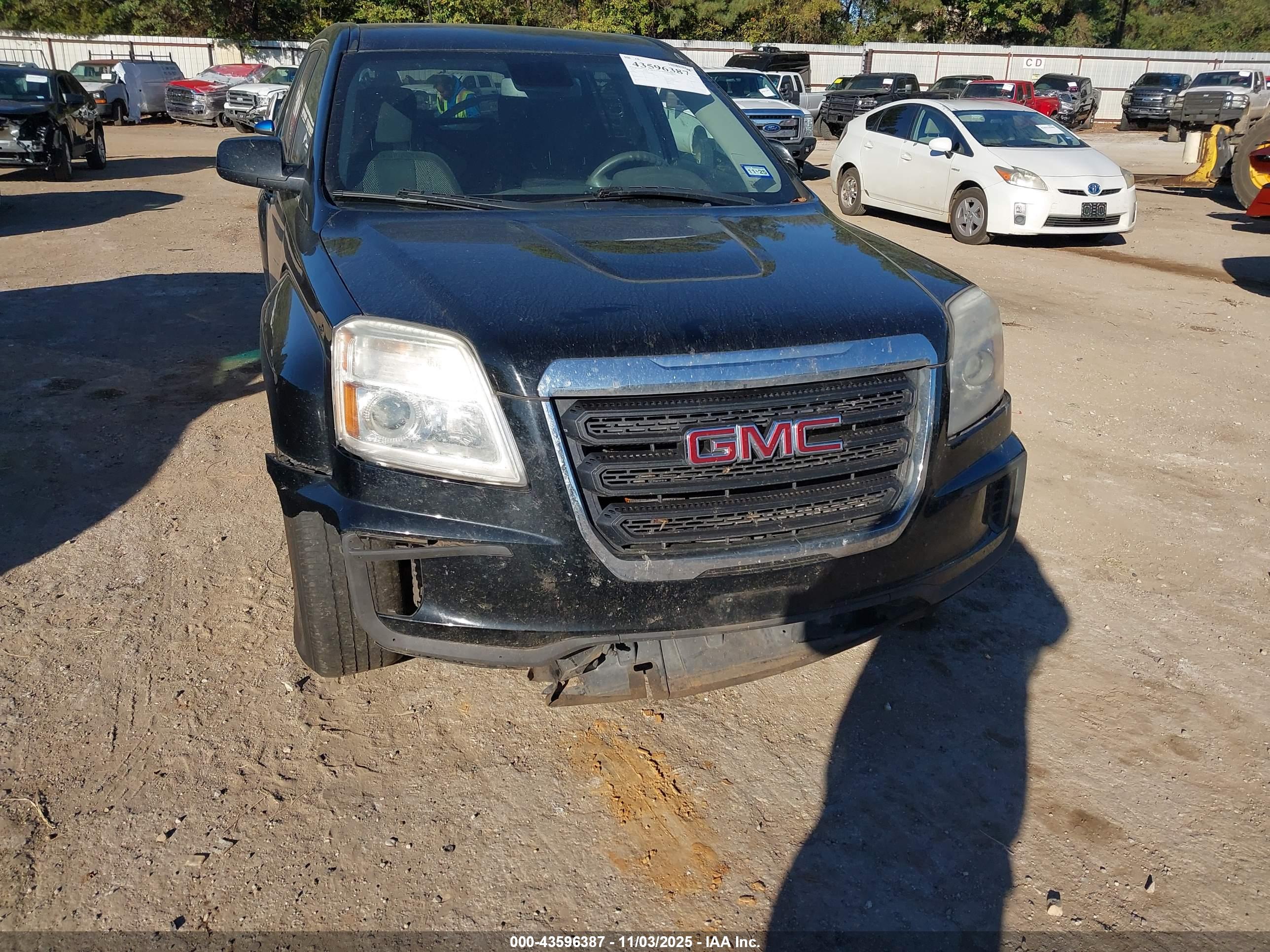 GMC TERRAIN image 6