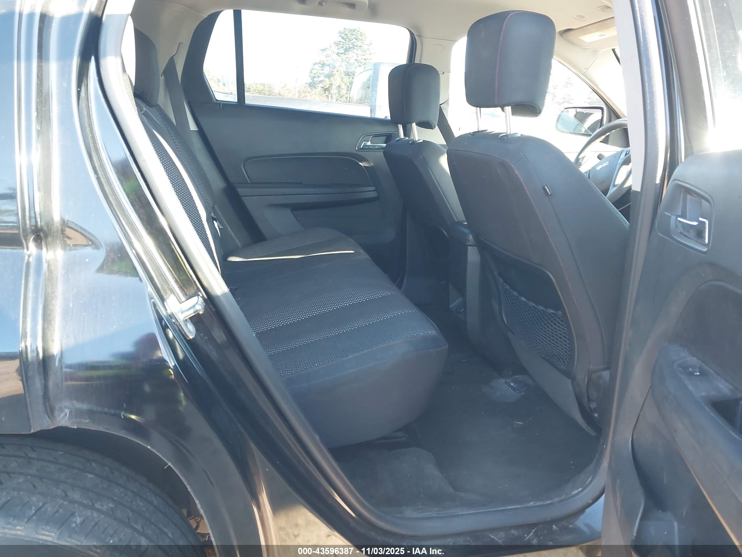 GMC TERRAIN image 8