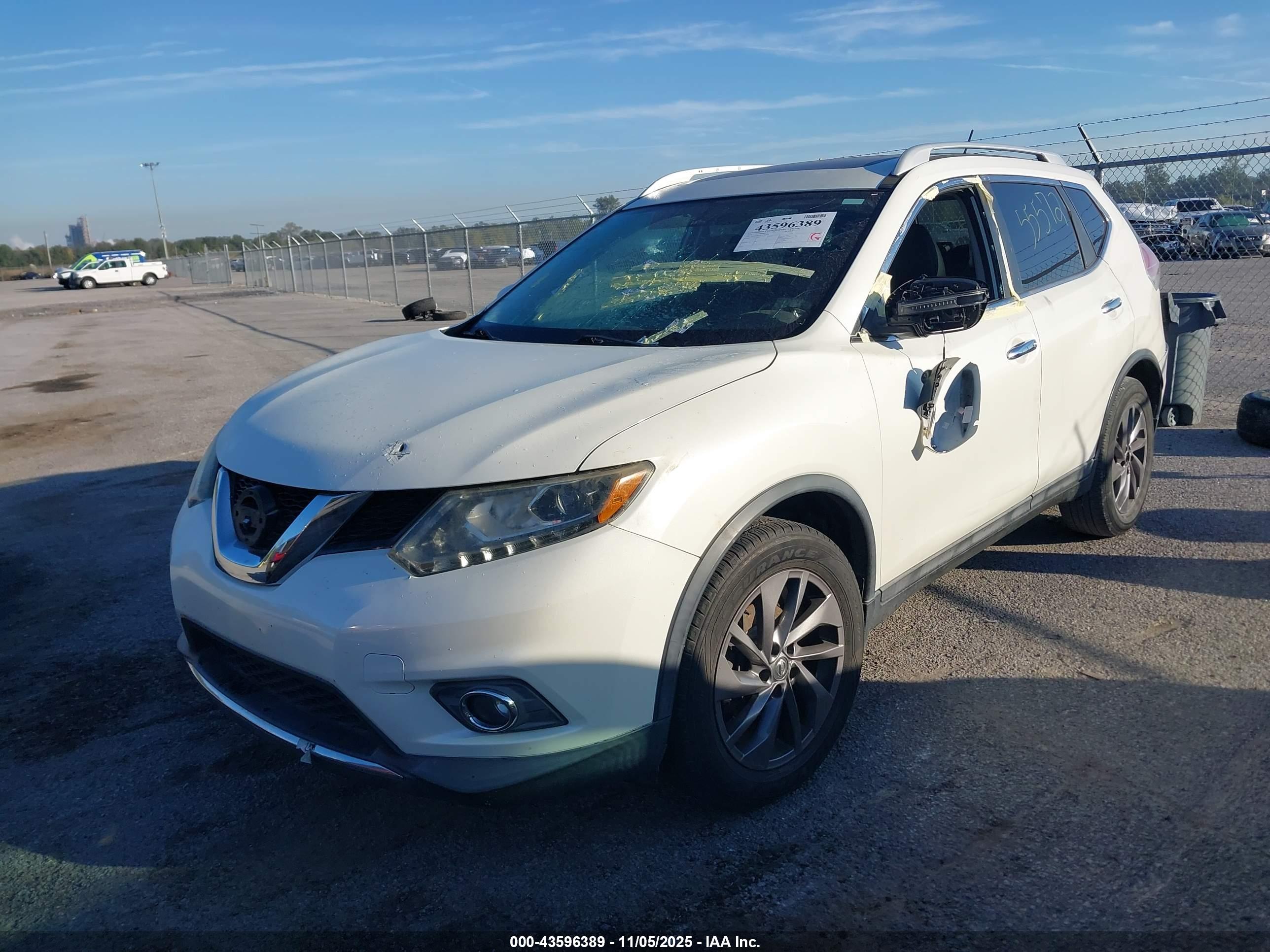 NISSAN ROGUE image 2