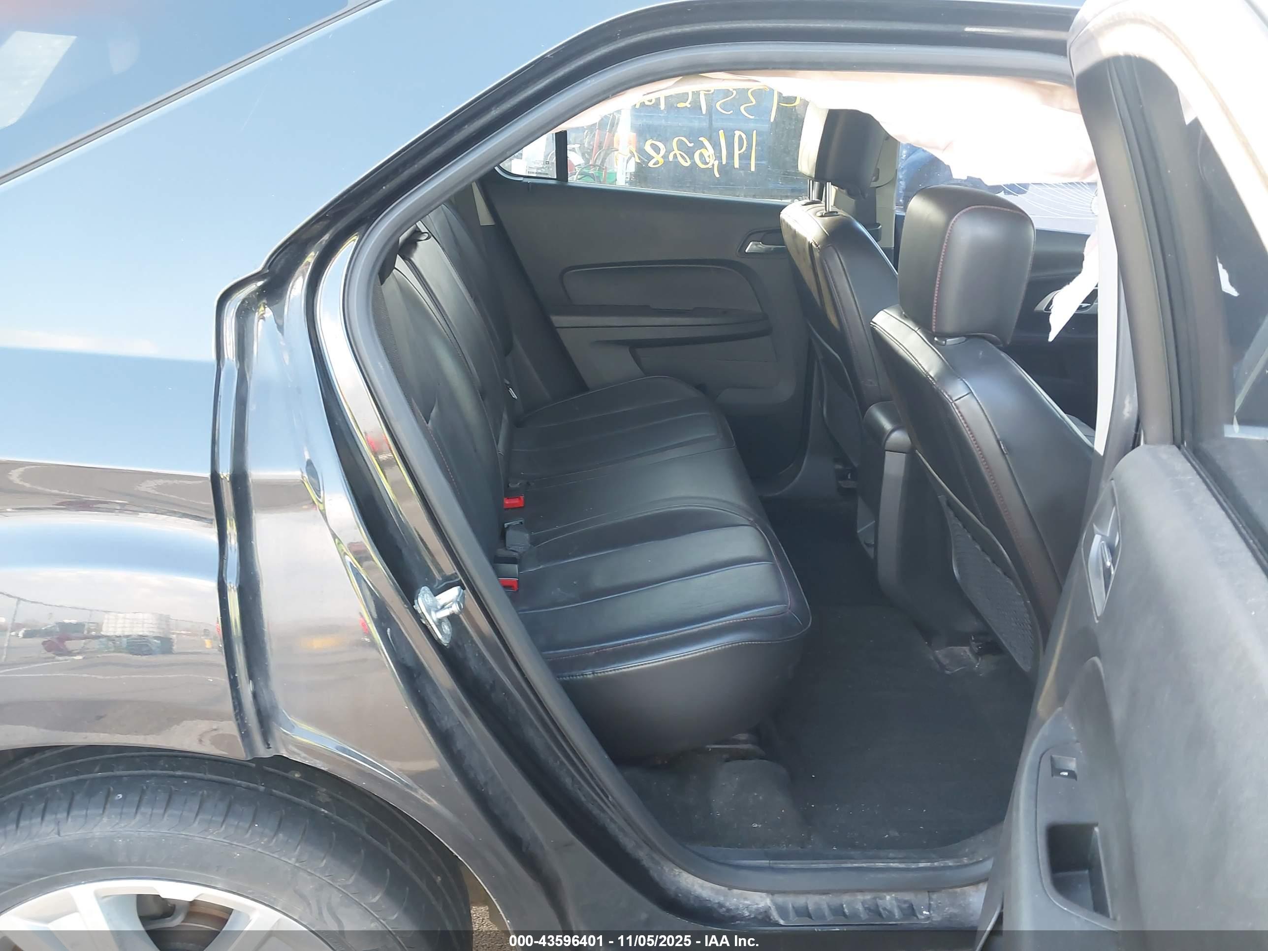 CHEVROLET EQUINOX image 8