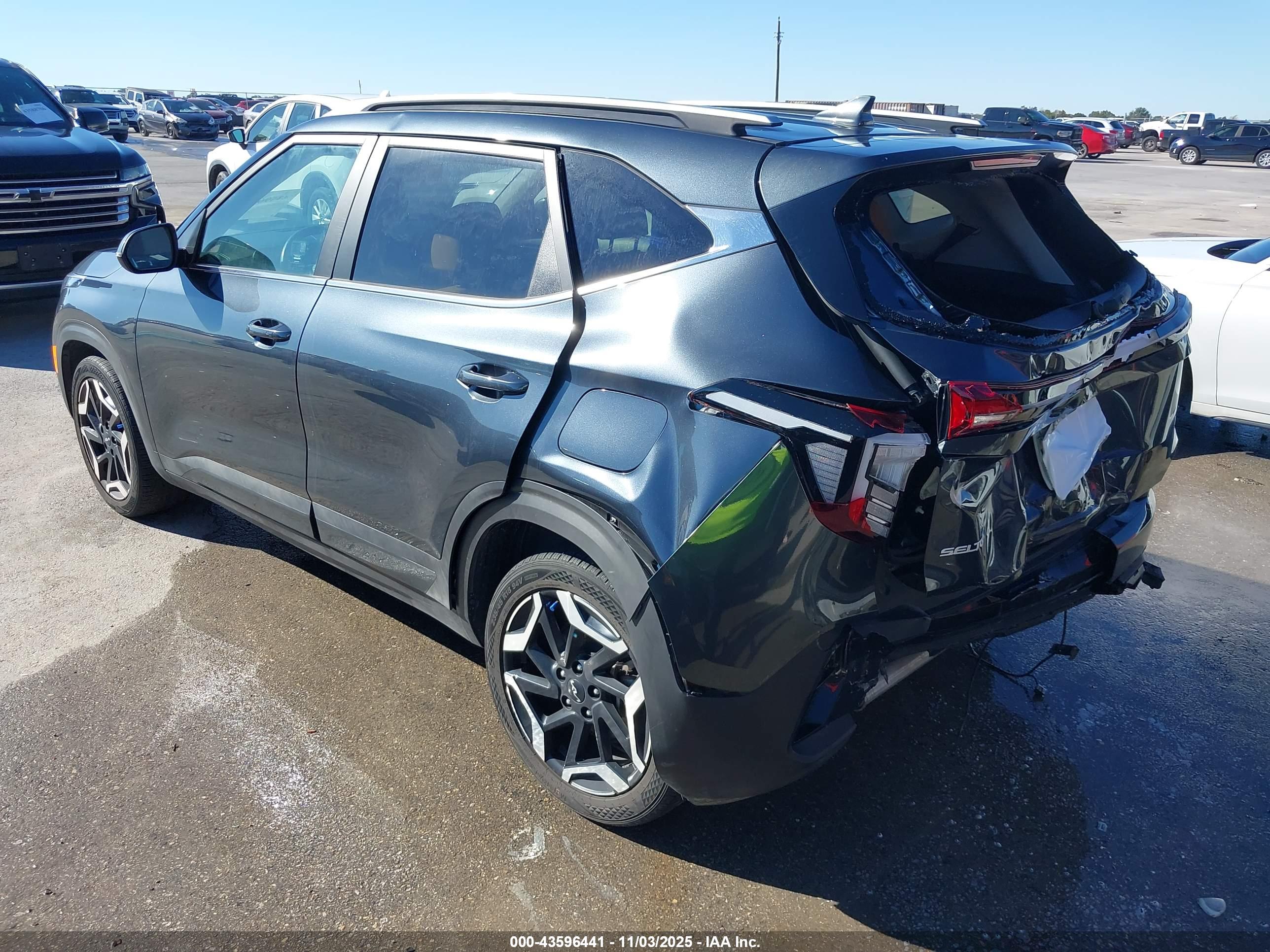 KIA SELTOS image 3