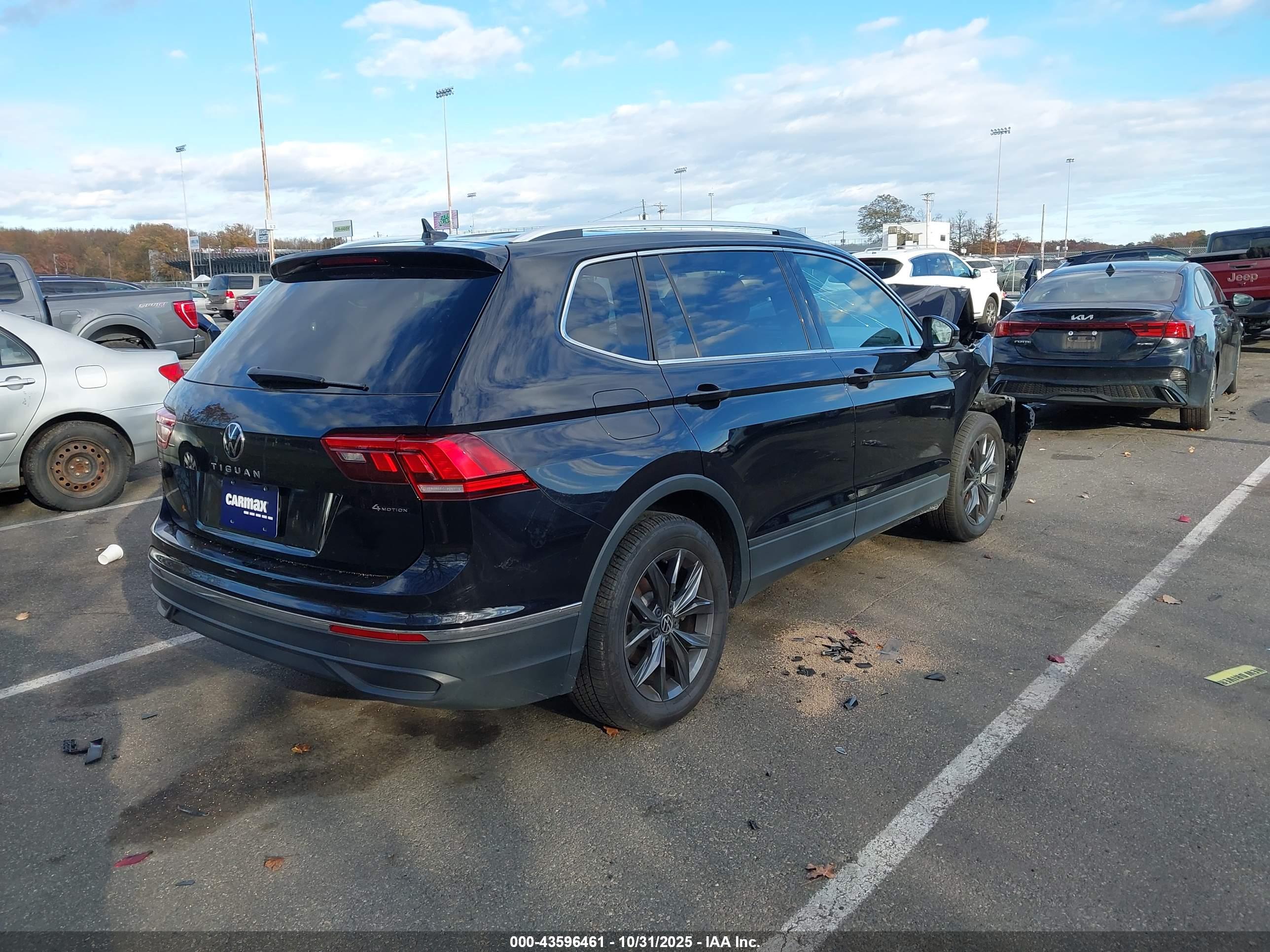 VOLKSWAGEN TIGUAN image 4