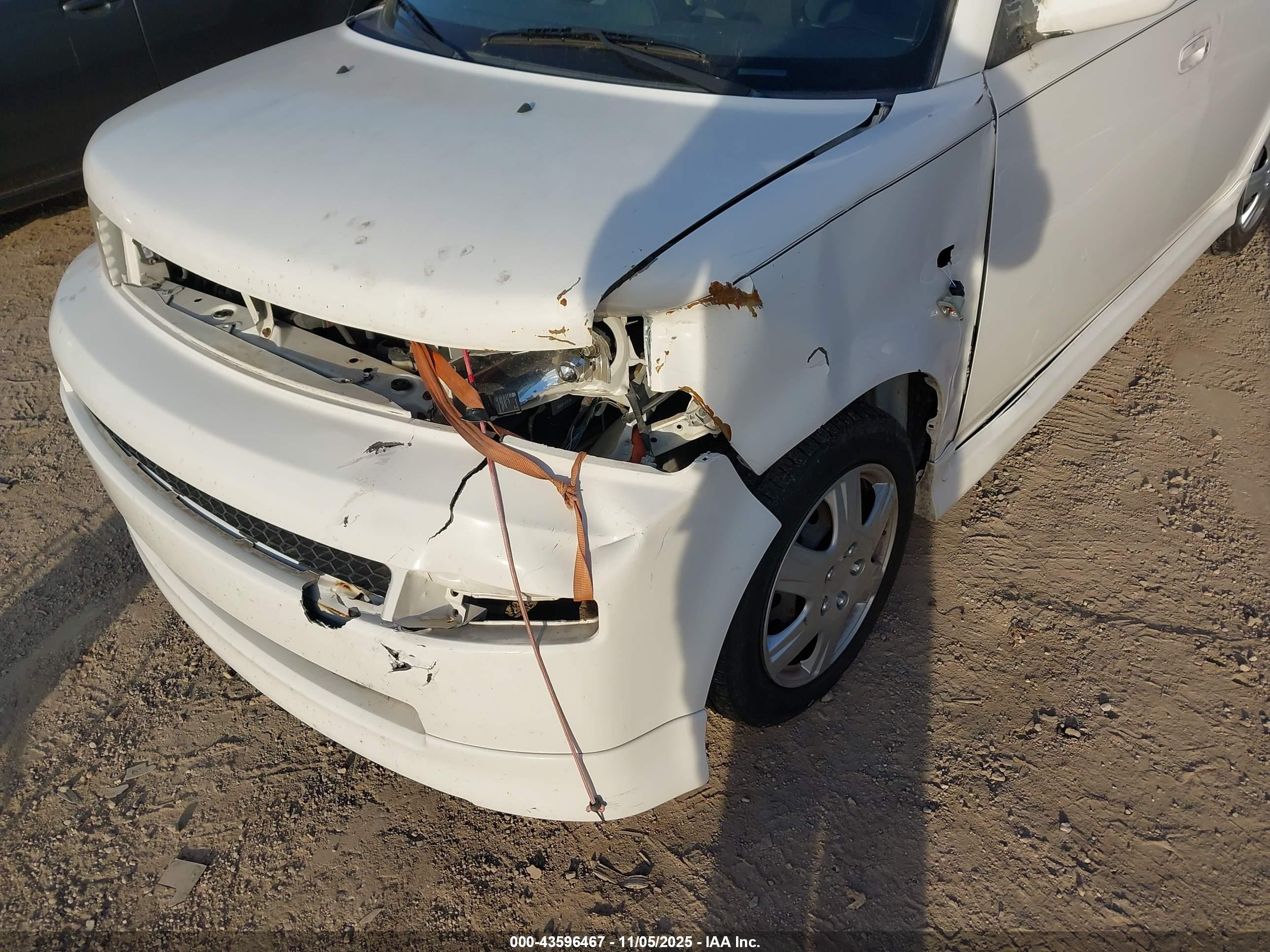 SCION XB image 6