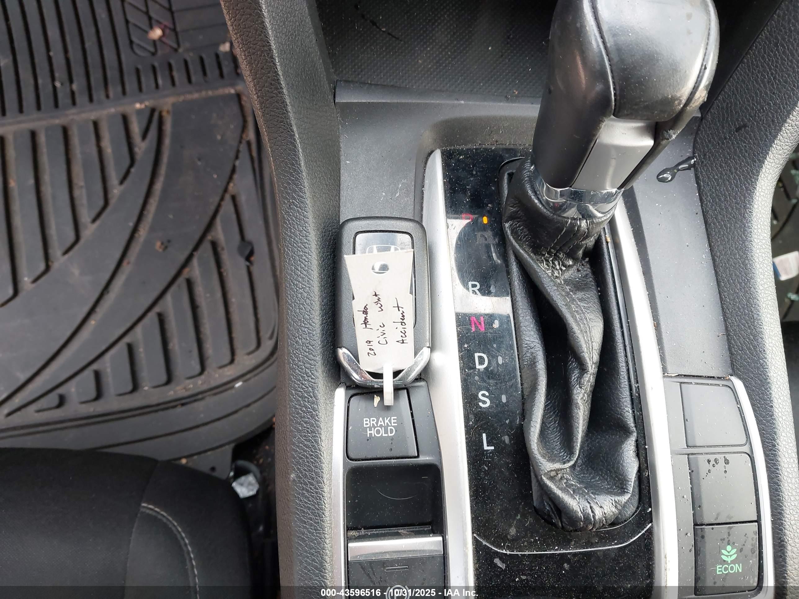 HONDA CIVIC image 11