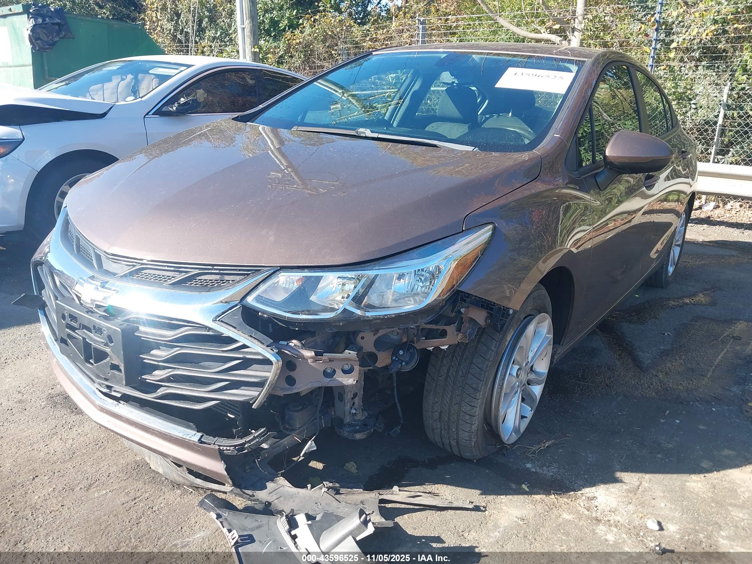 CHEVROLET CRUZE image 6