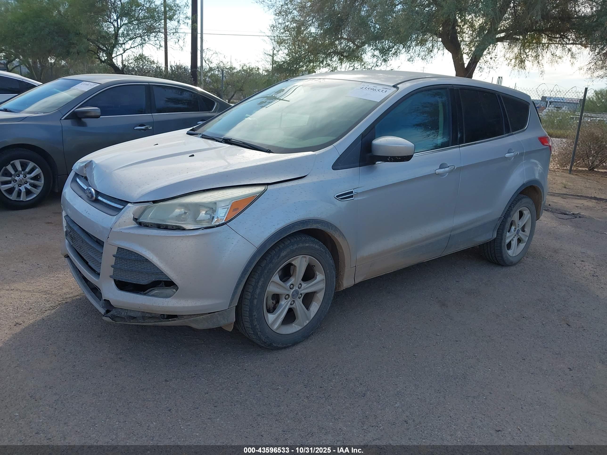 FORD ESCAPE image 2
