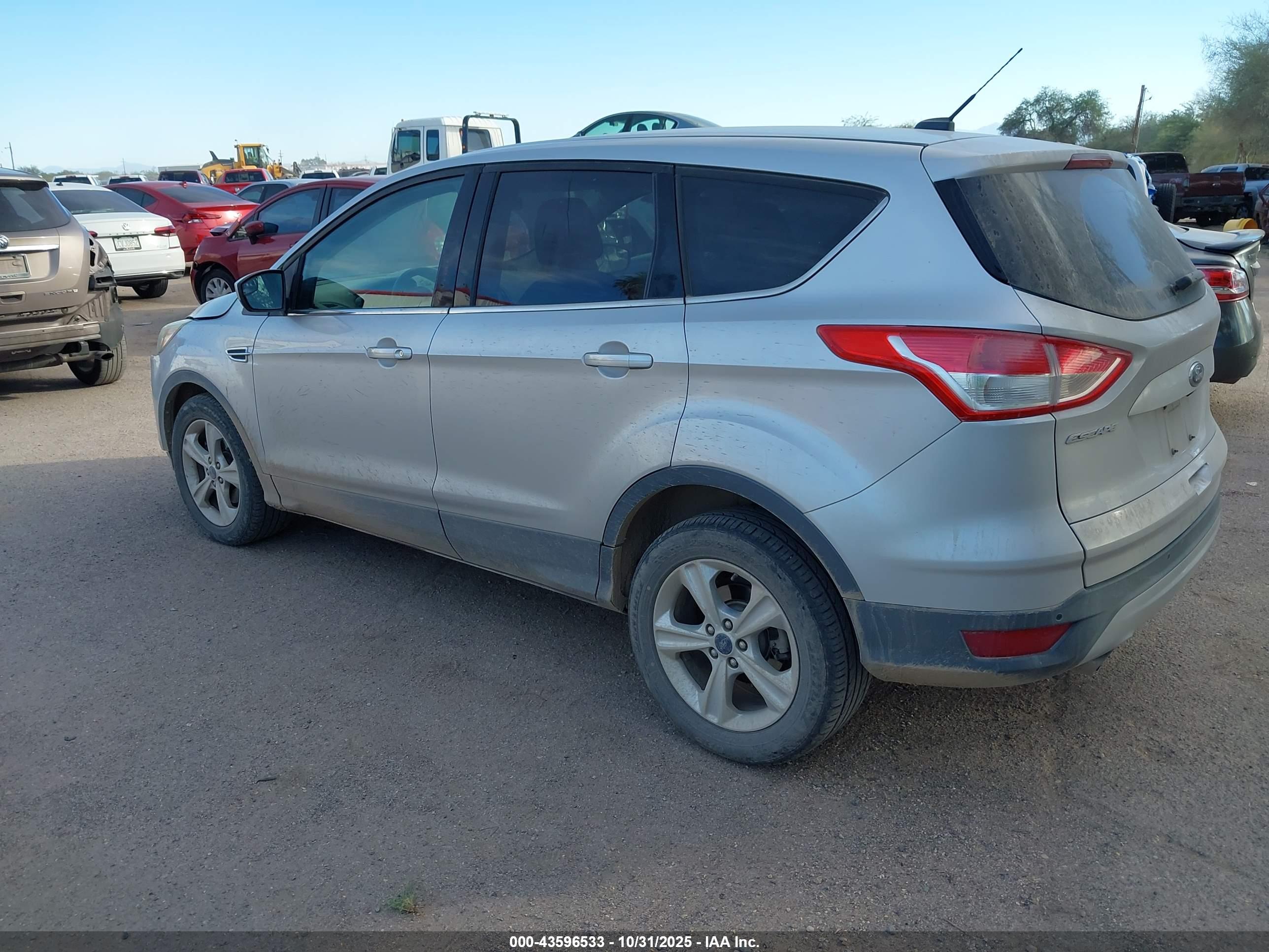 FORD ESCAPE image 3
