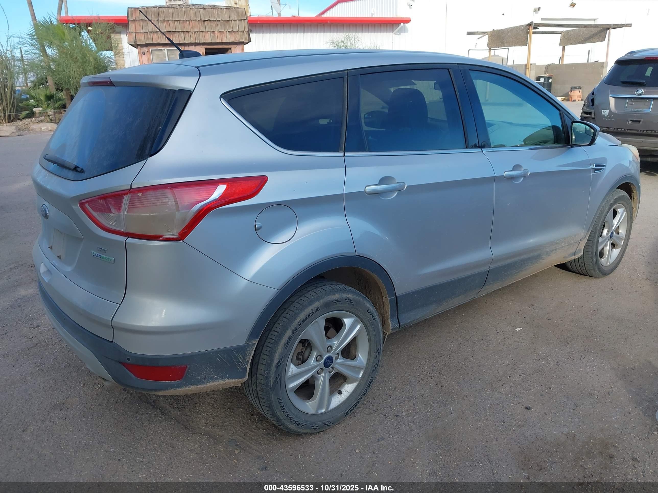 FORD ESCAPE image 4