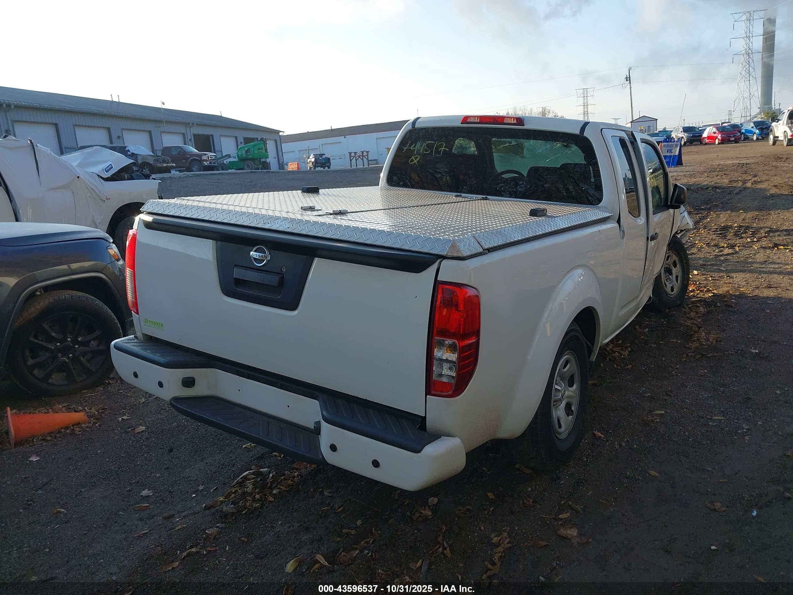 NISSAN FRONTIER image 4