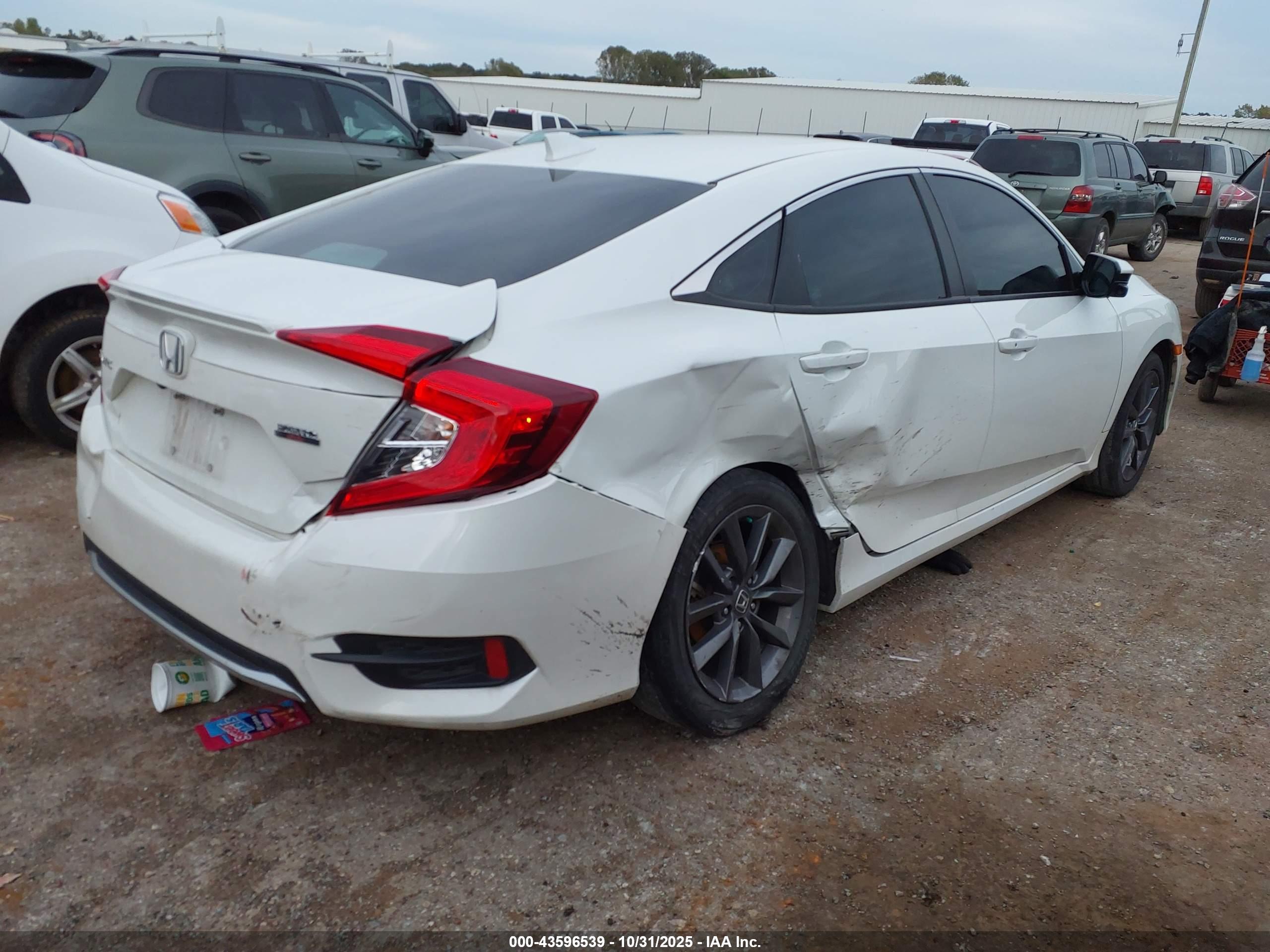 HONDA CIVIC image 4