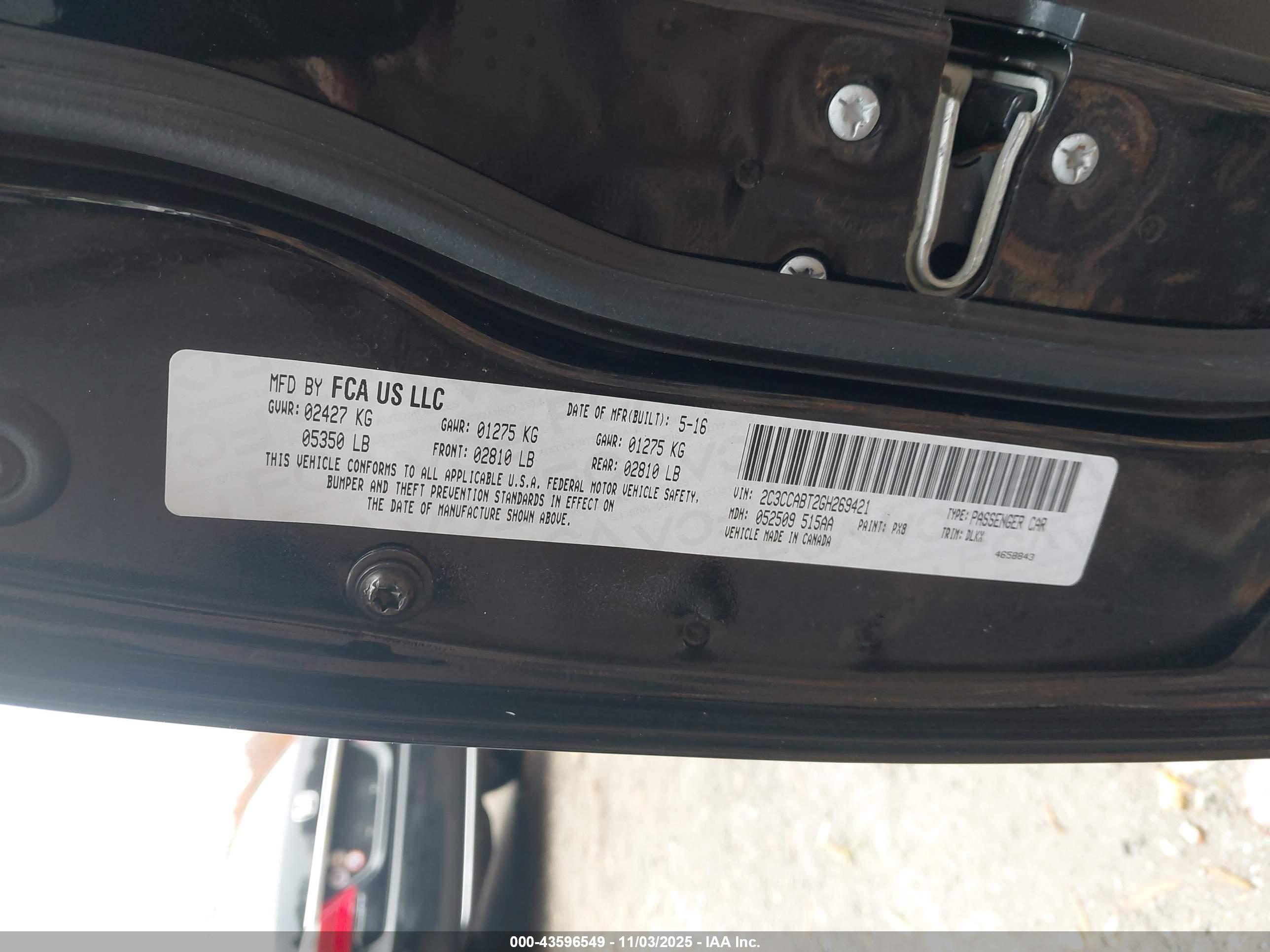 CHRYSLER 300 image 9