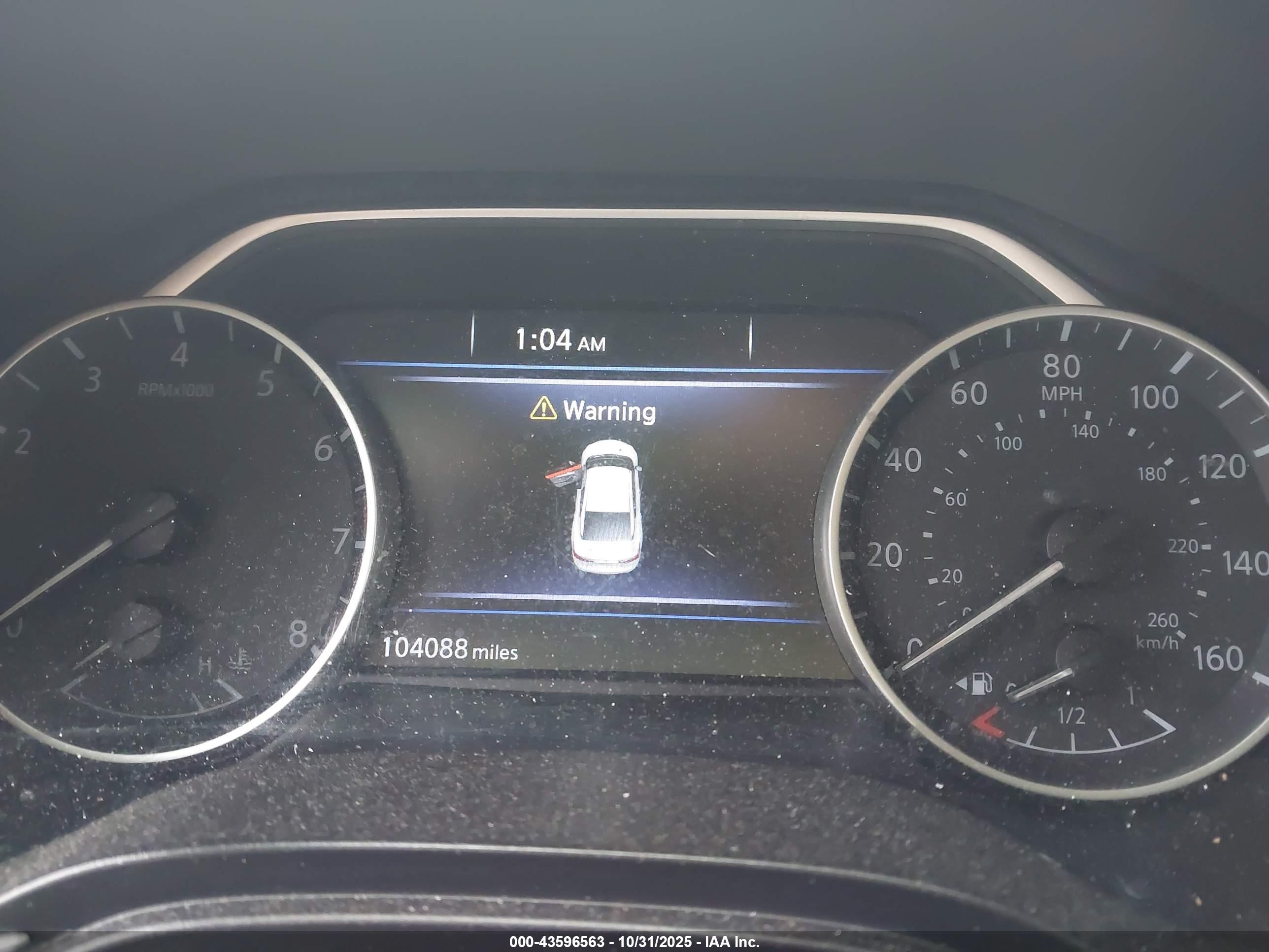 NISSAN MAXIMA image 7