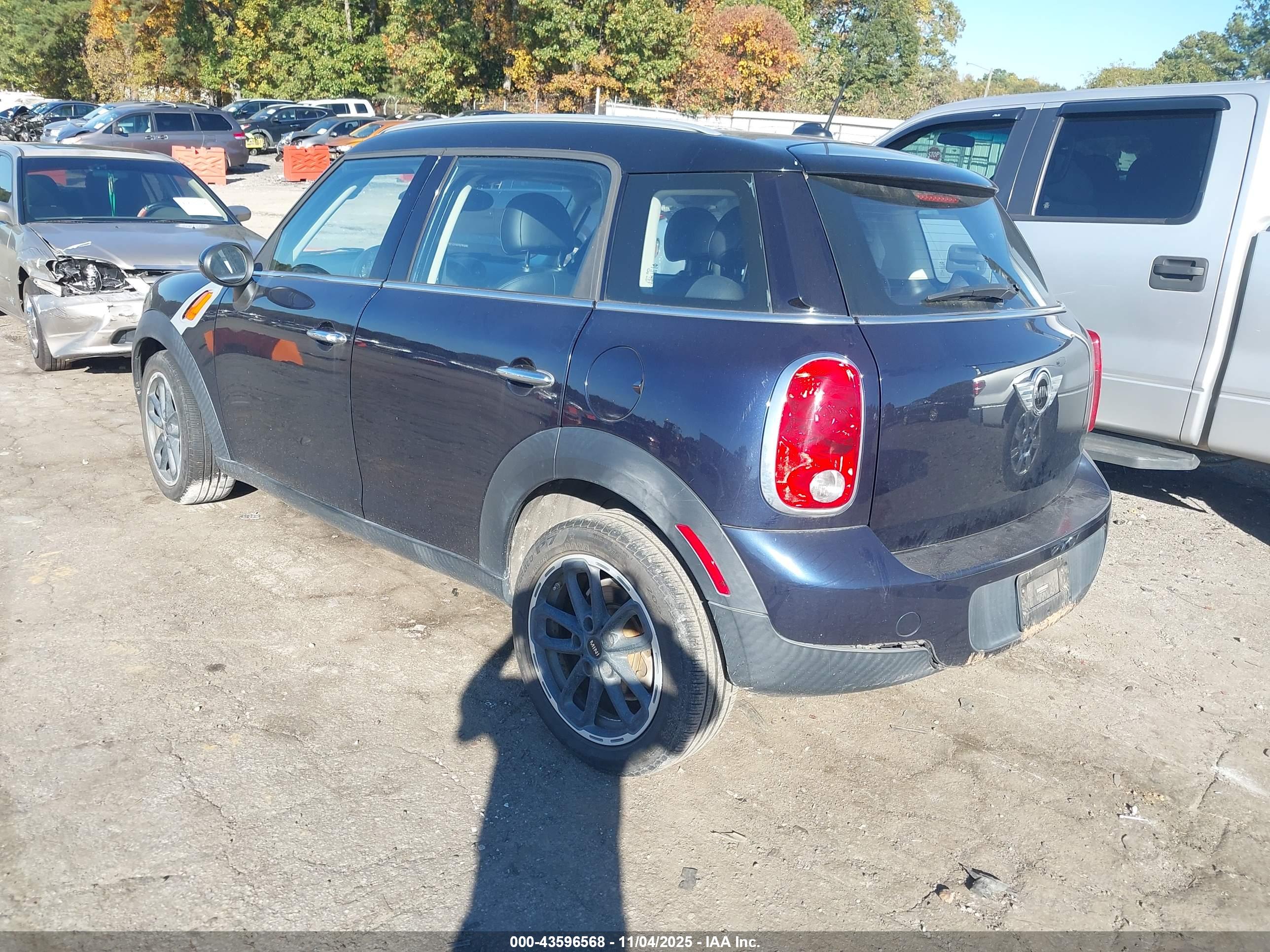 MINI COUNTRYMAN image 3