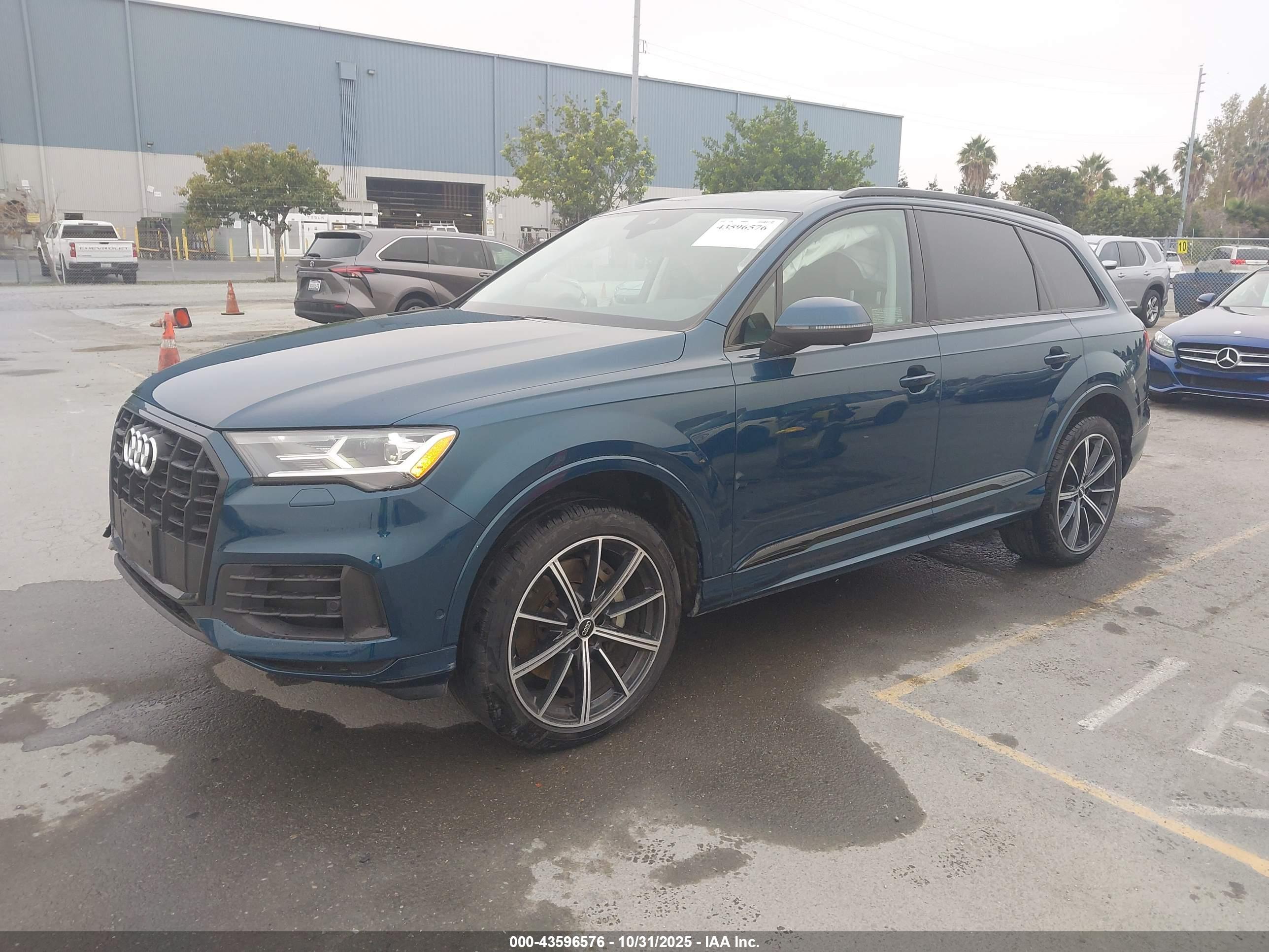 AUDI Q7 image 2
