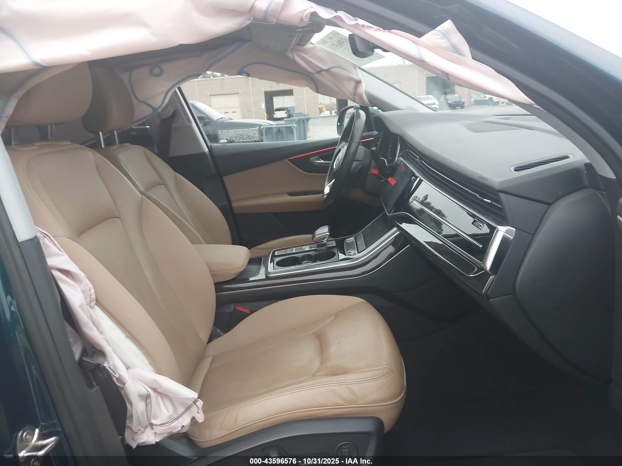 AUDI Q7 image 5