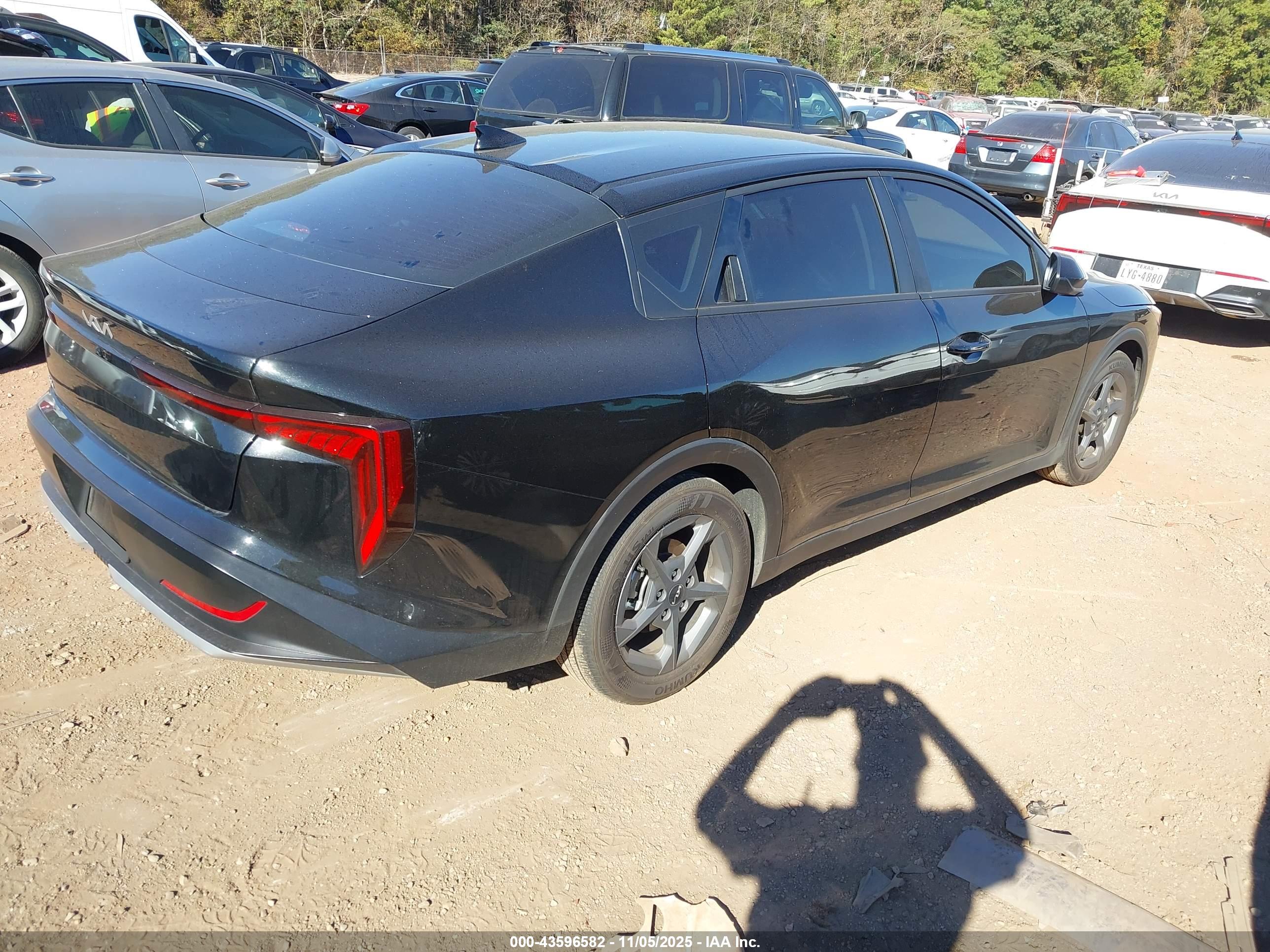 KIA K4 image 4