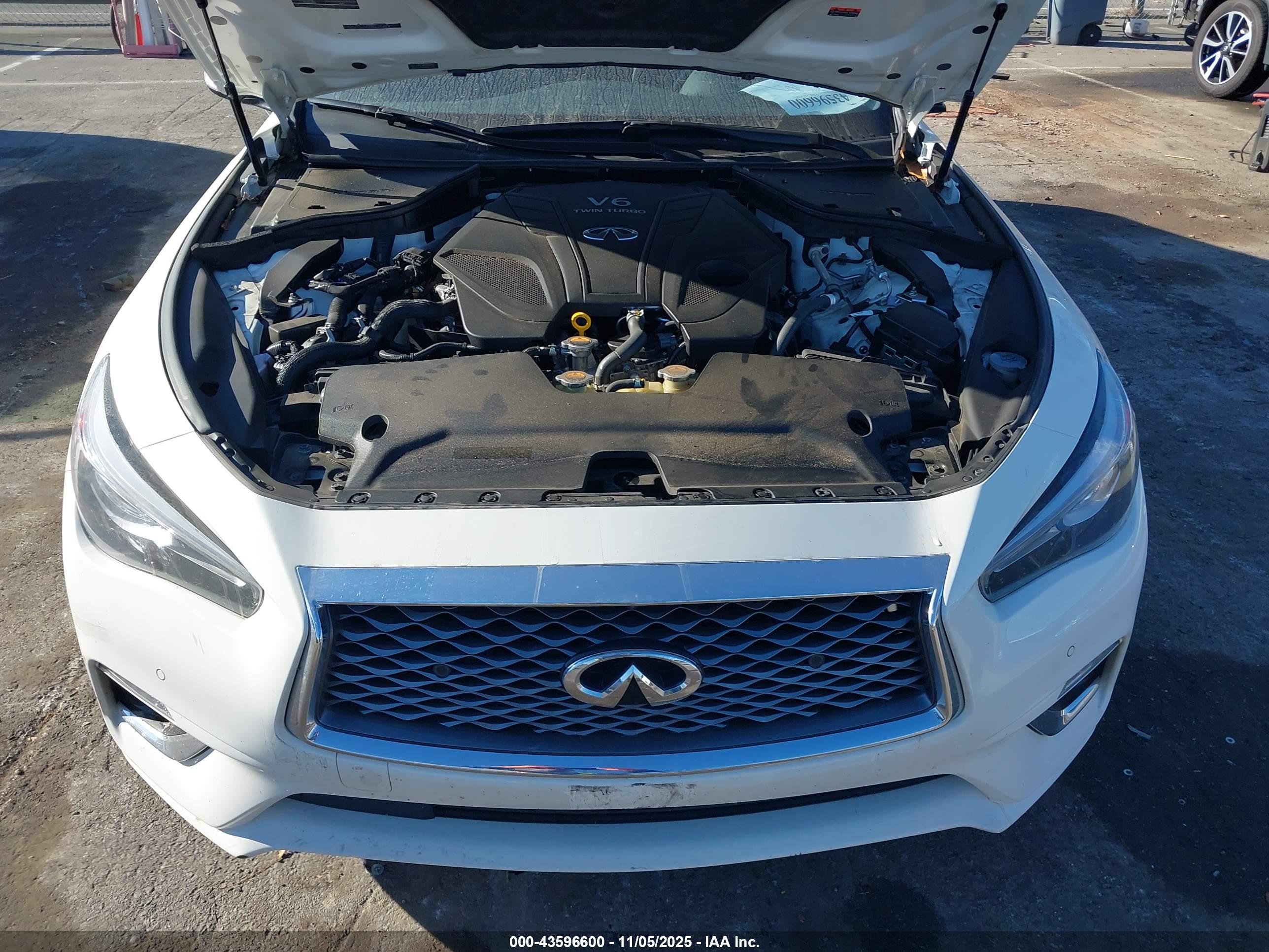 INFINITI Q50 image 10
