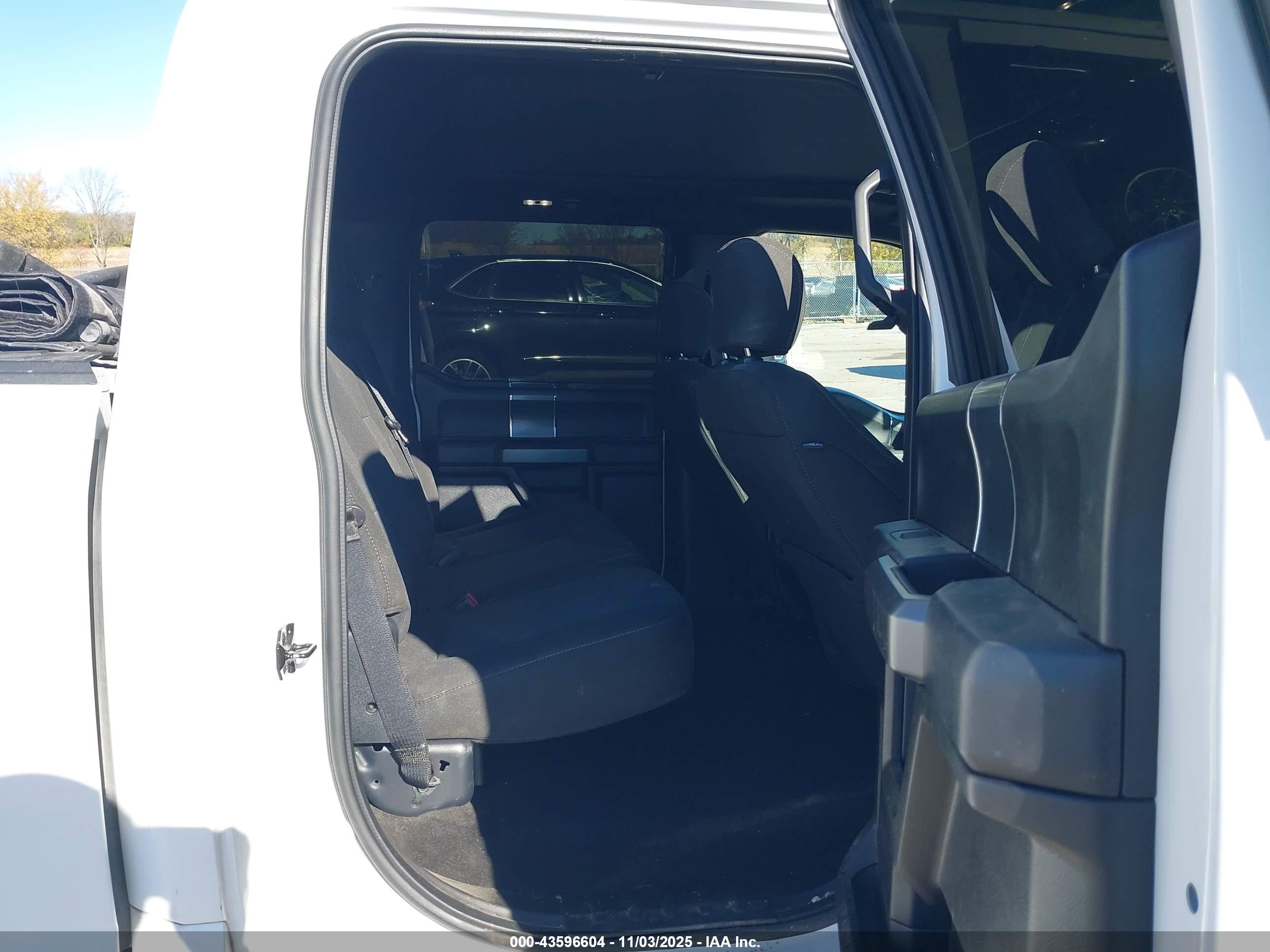 FORD F-150 image 8