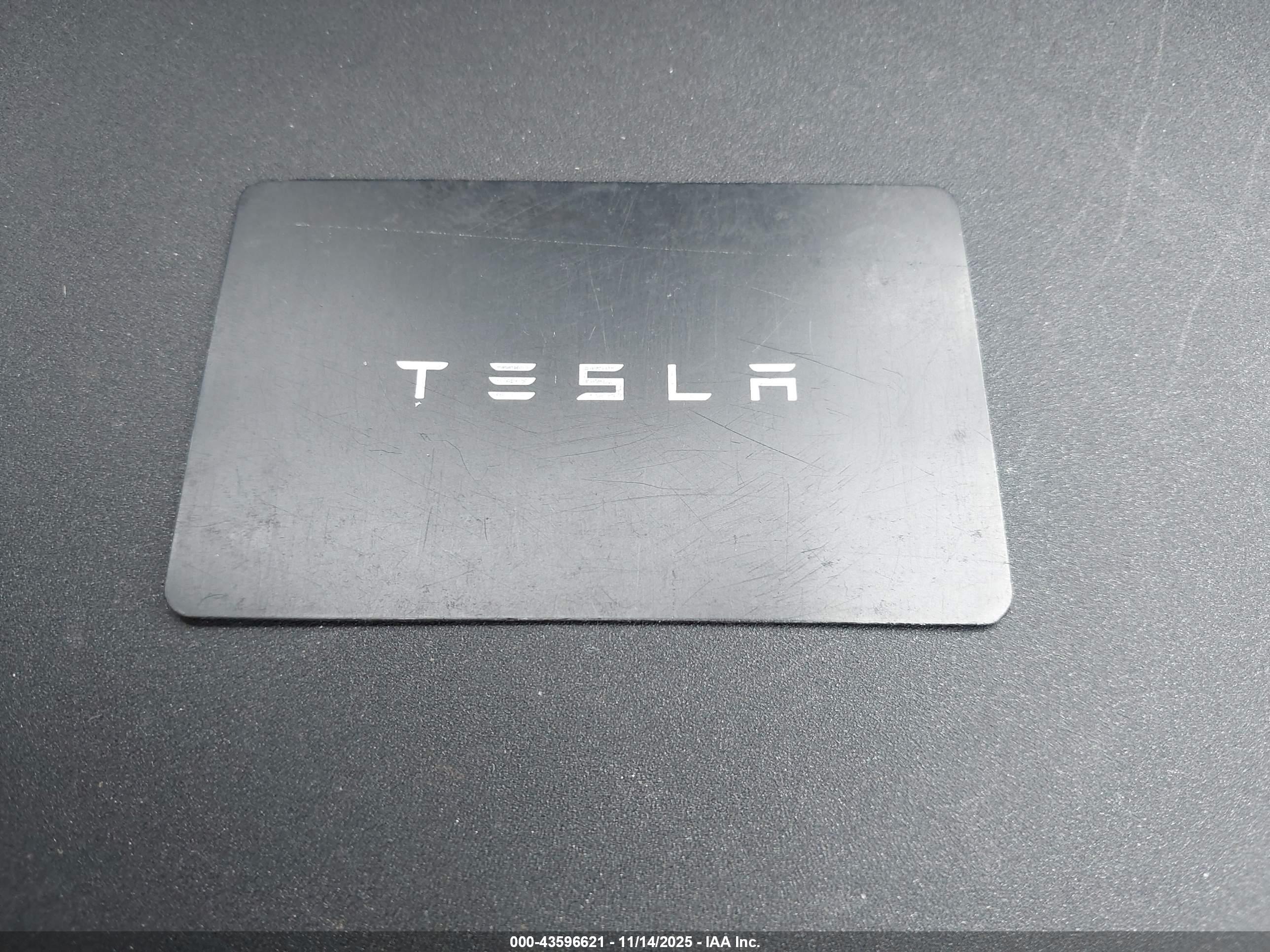 TESLA MODEL image 11