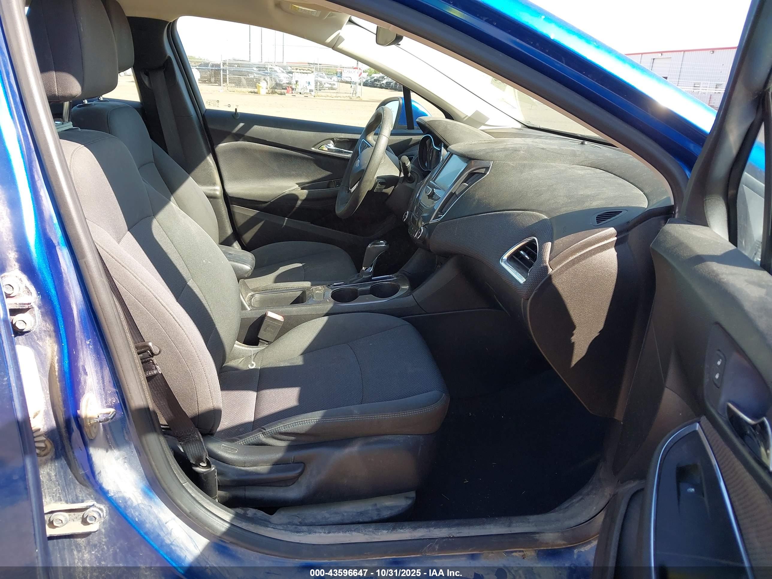CHEVROLET CRUZE image 5