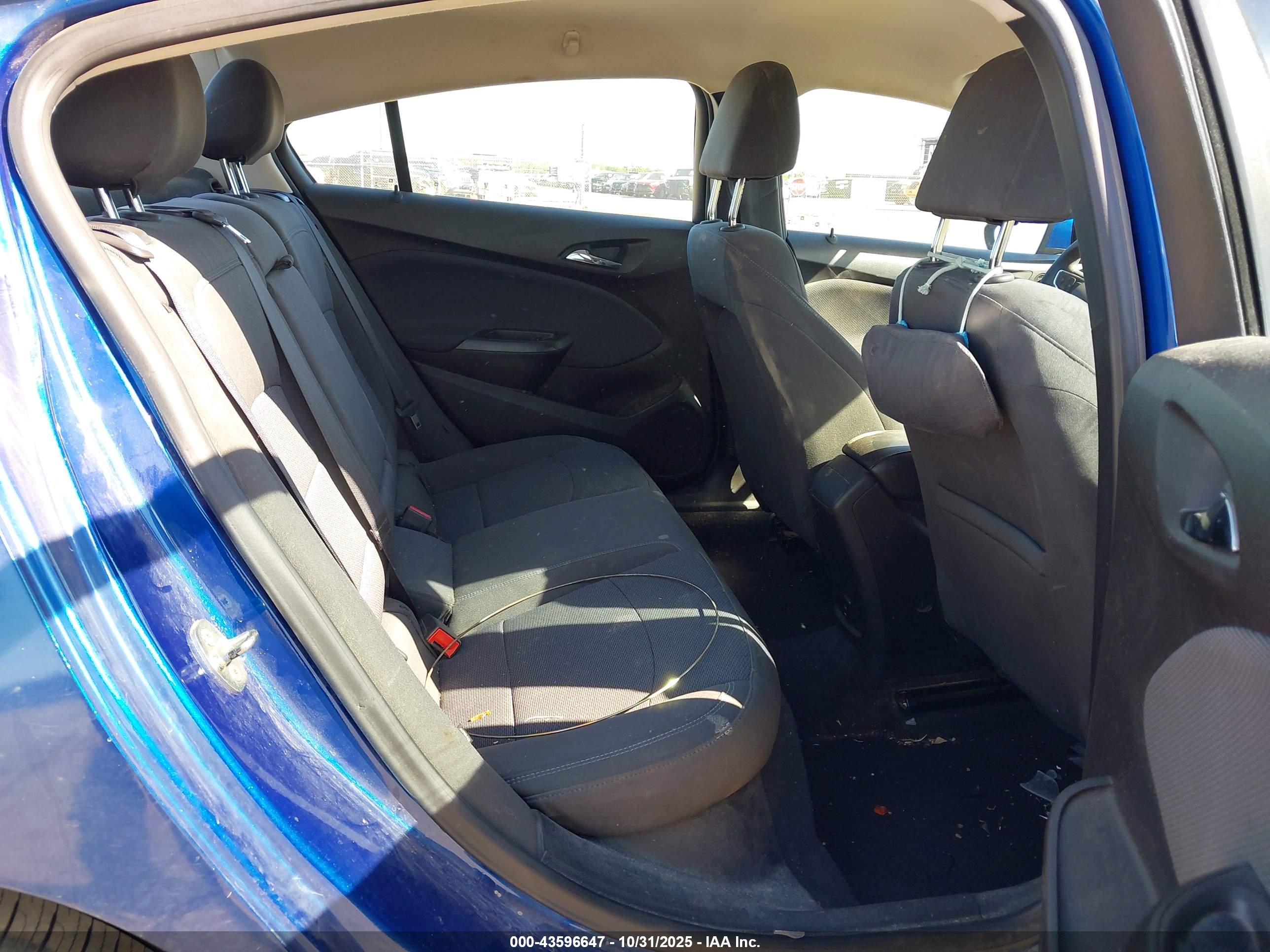 CHEVROLET CRUZE image 8